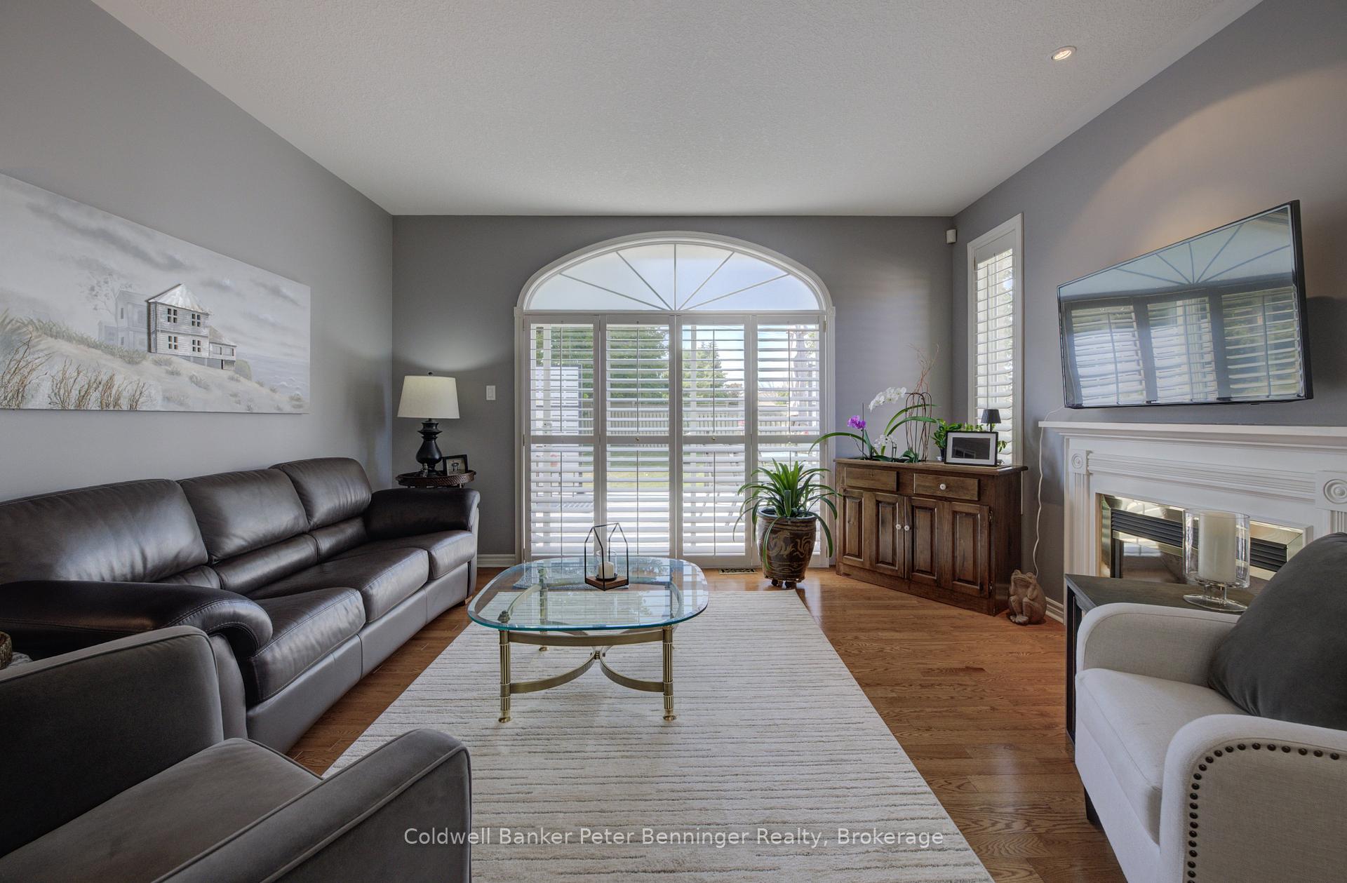 Photo 34 of 616 Spinnaker Crescent, Waterloo — HOMEH