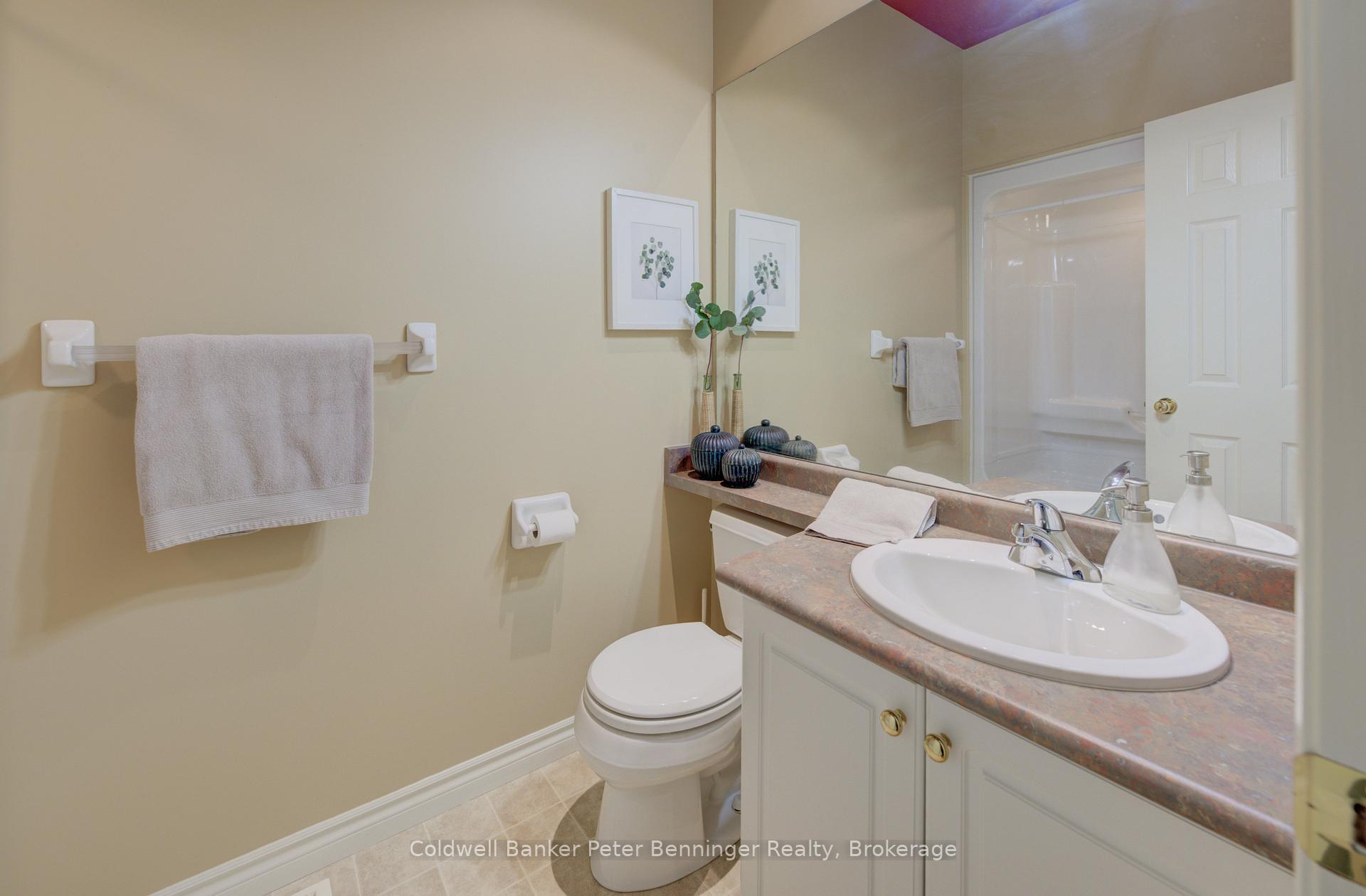 Photo 19 of 616 Spinnaker Crescent, Waterloo — HOMEH