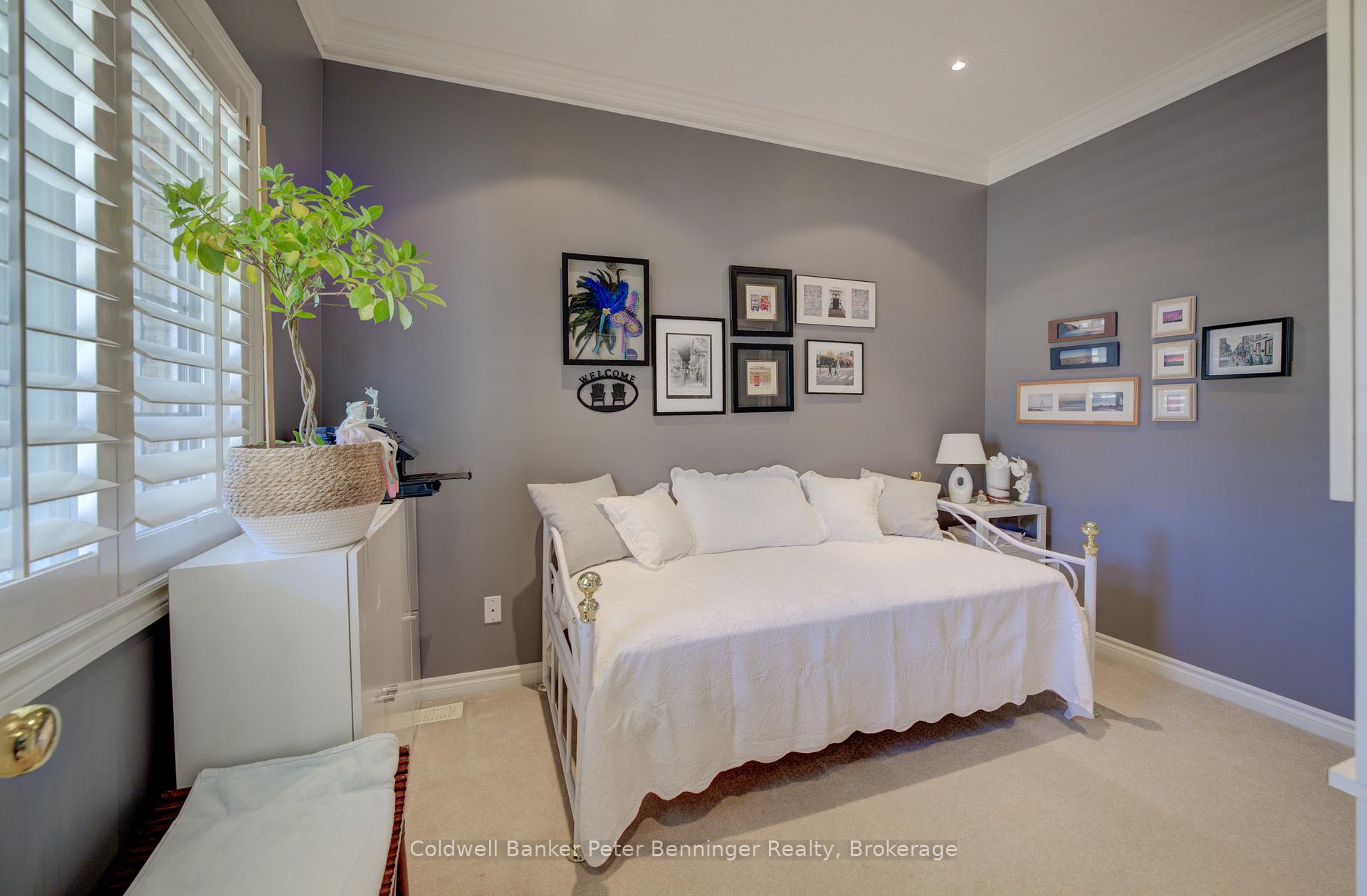 Photo 25 of 616 Spinnaker Crescent, Waterloo — HOMEH