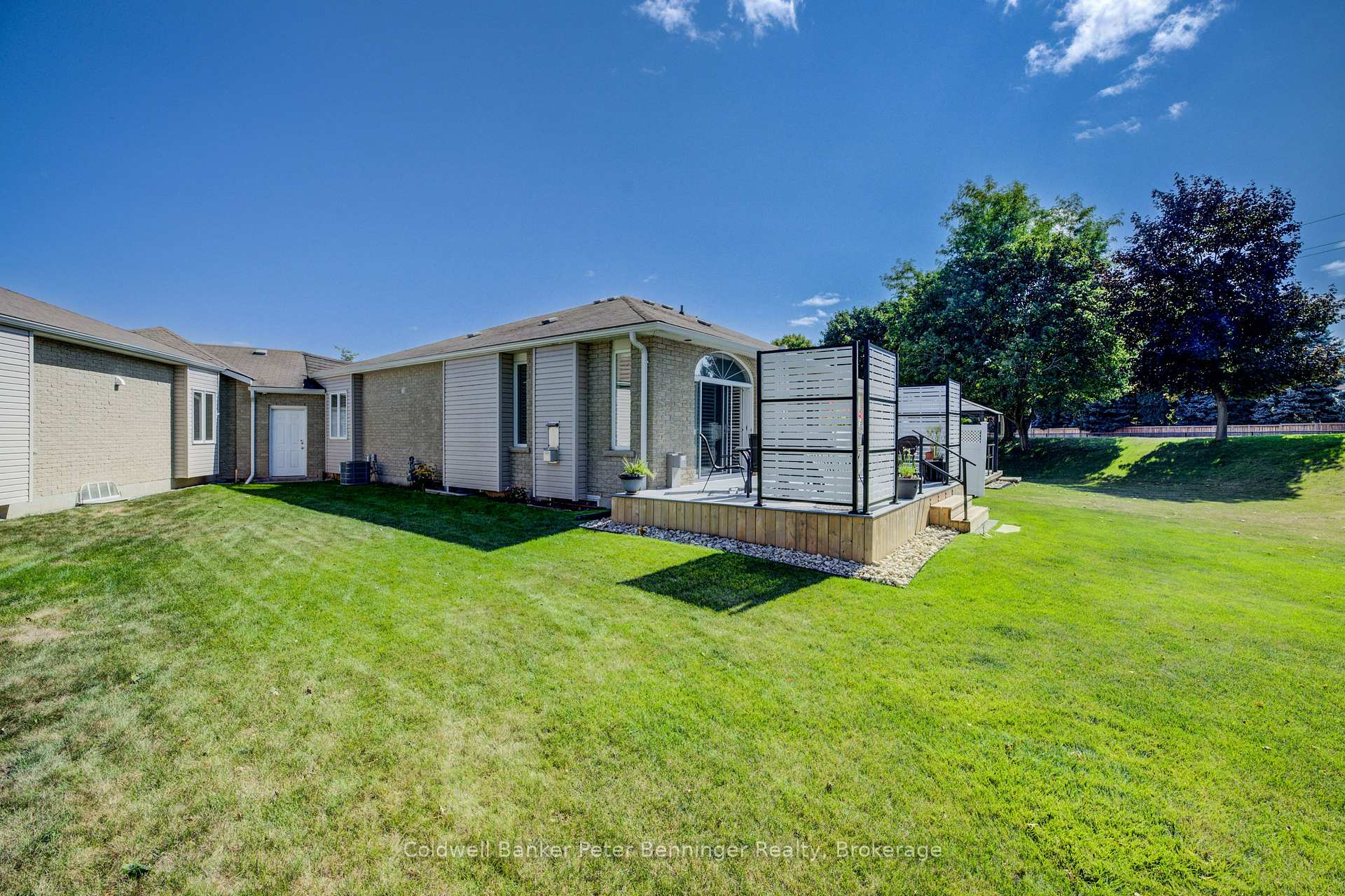 Photo 35 of 616 Spinnaker Crescent, Waterloo — HOMEH