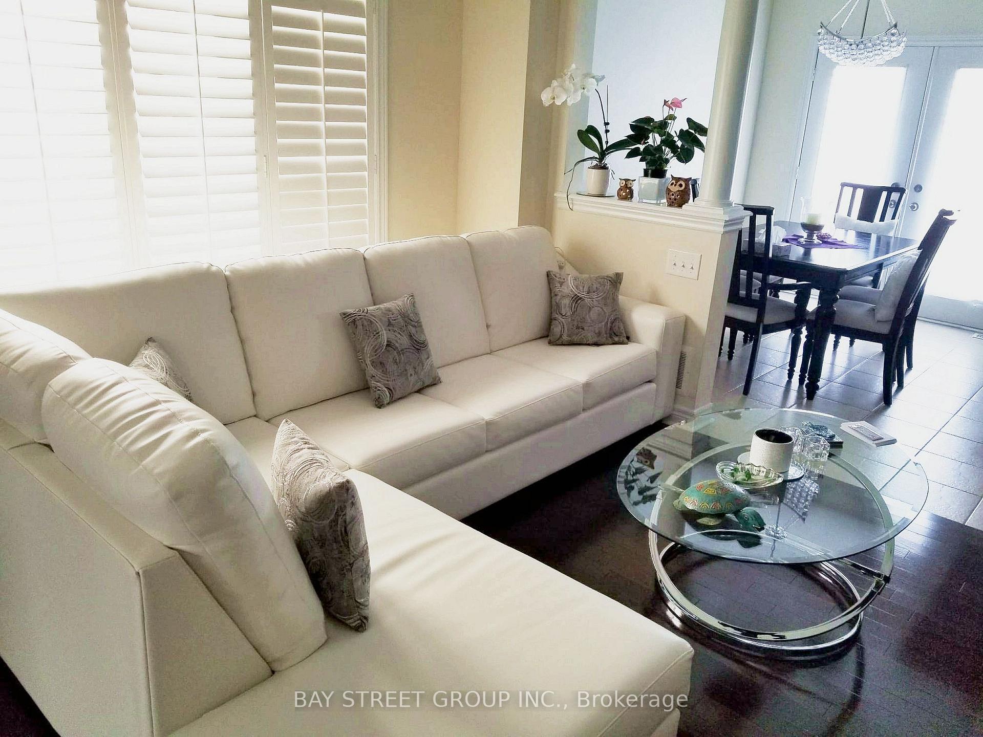 Photo 7 of 107 Boticelli Way, Vaughan, Vellore Village — HOMEH