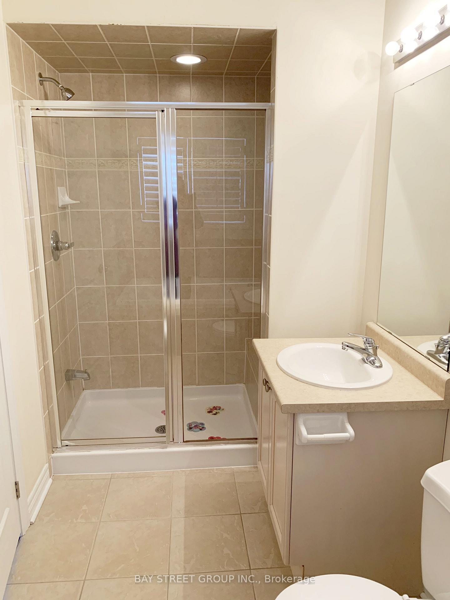Photo 4 of 107 Boticelli Way, Vaughan, Vellore Village — HOMEH