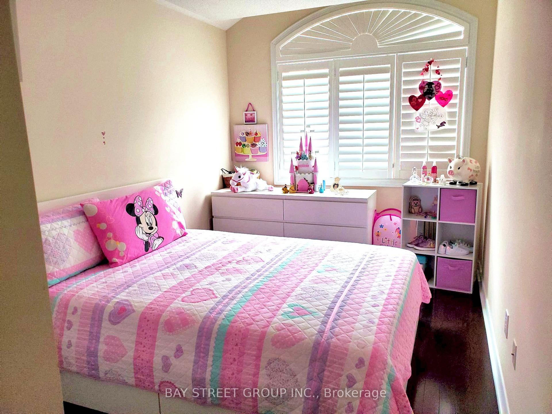 Photo 10 of 107 Boticelli Way, Vaughan, Vellore Village — HOMEH
