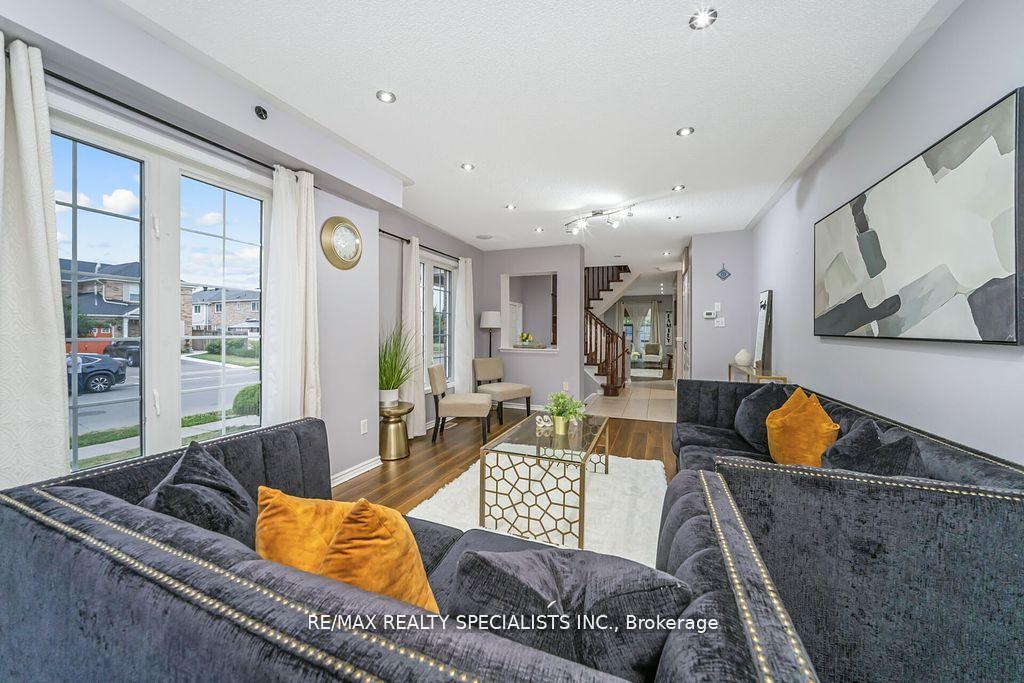 Photo 2 of 64 Botavia Downs Drive, Brampton, Fletcher's Meadow — HOMEH
