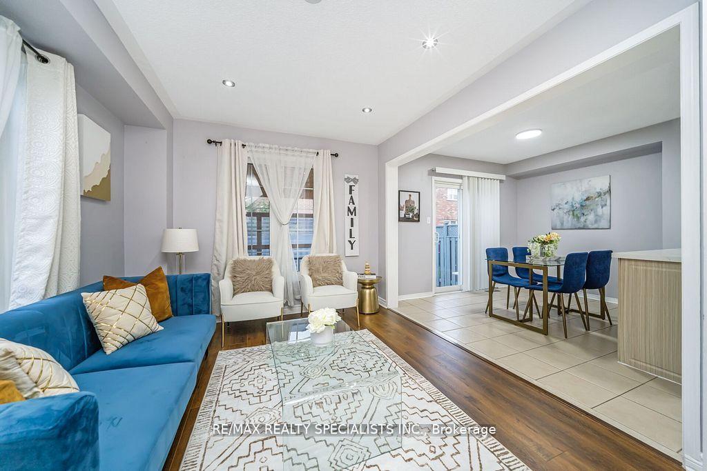 Photo 5 of 64 Botavia Downs Drive, Brampton, Fletcher's Meadow — HOMEH