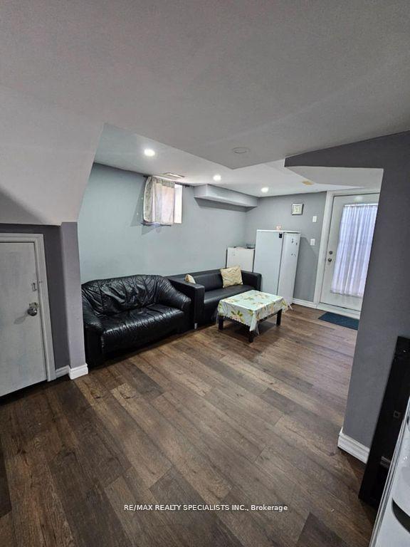 Photo 26 of 64 Botavia Downs Drive, Brampton, Fletcher's Meadow — HOMEH