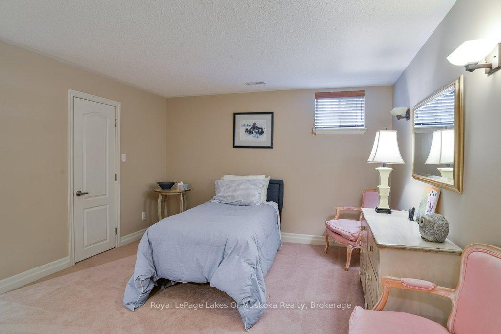 Photo 19 of 12 Pheasant Run, Bracebridge, Macaulay — HOMEH