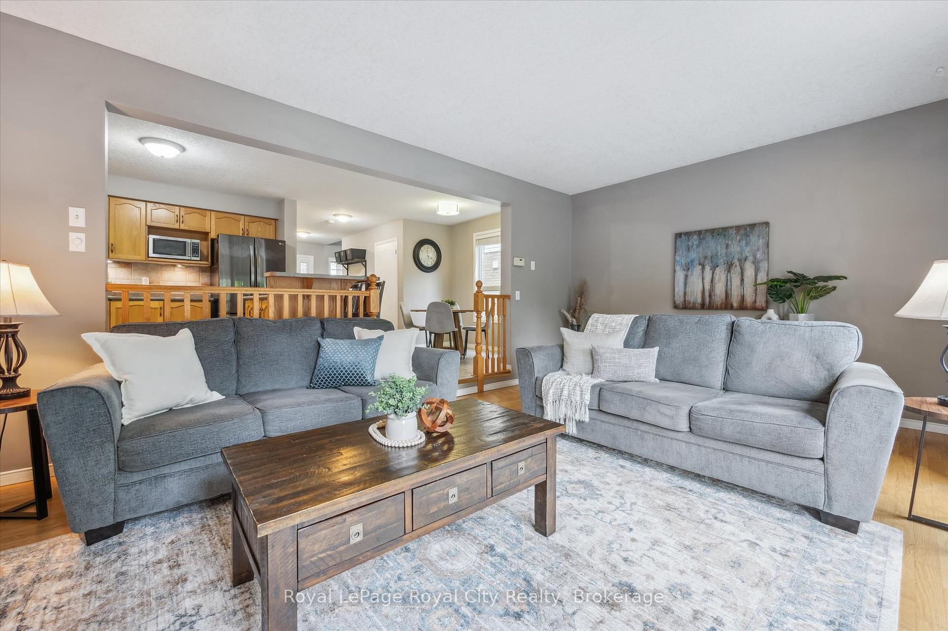 Photo 19 of 93 Doyle Drive, Guelph, Clairfields/Hanlon Business Park — HOMEH