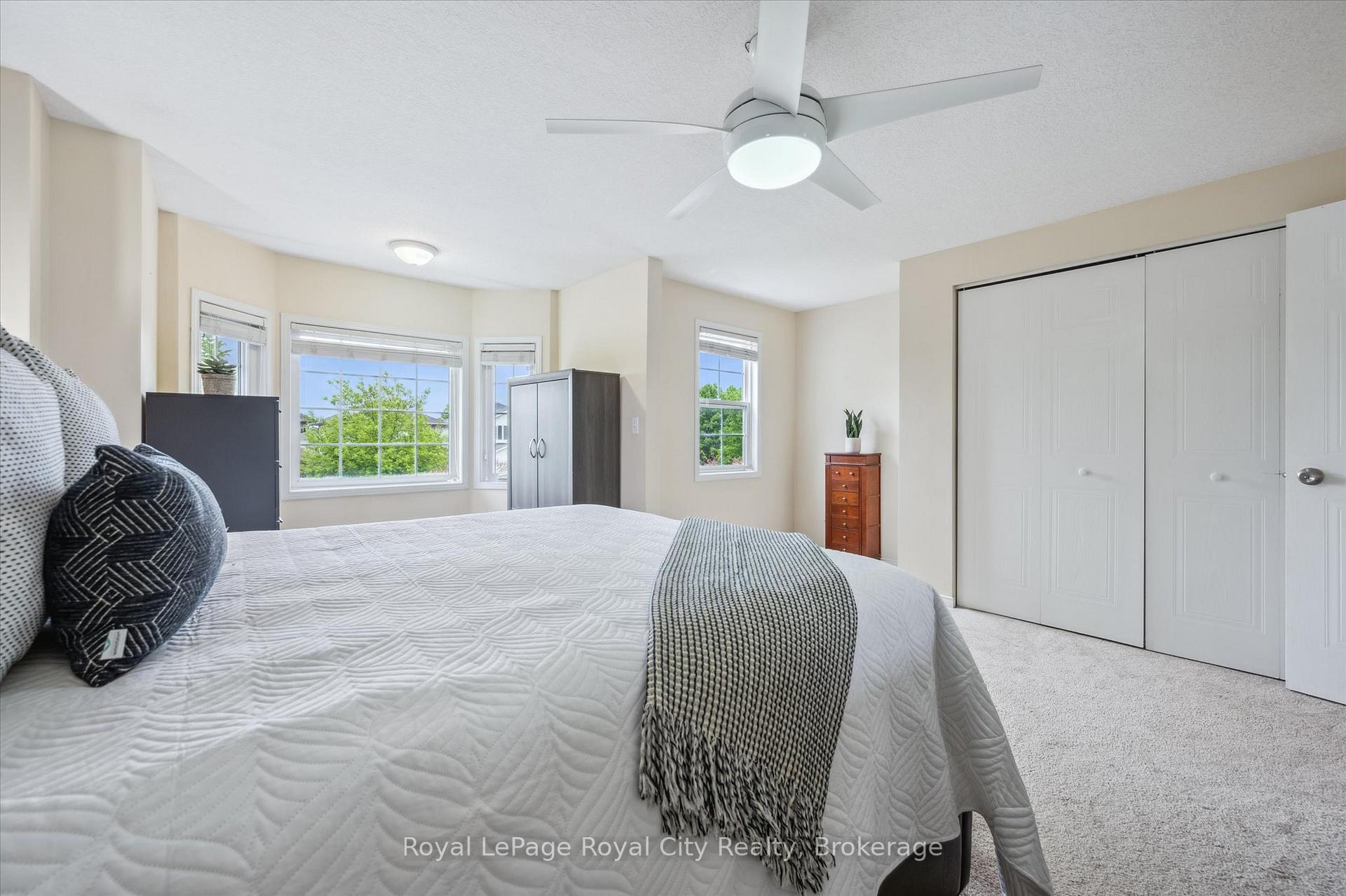 Photo 23 of 93 Doyle Drive, Guelph, Clairfields/Hanlon Business Park — HOMEH
