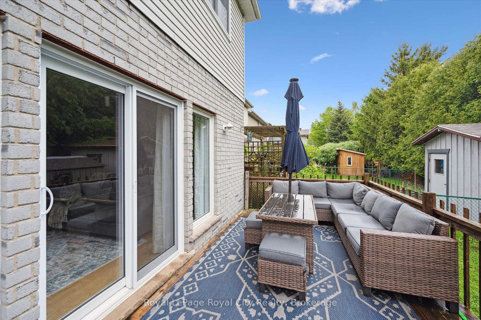 Photo 40 of 93 Doyle Drive, Guelph, Clairfields/Hanlon Business Park — HOMEH