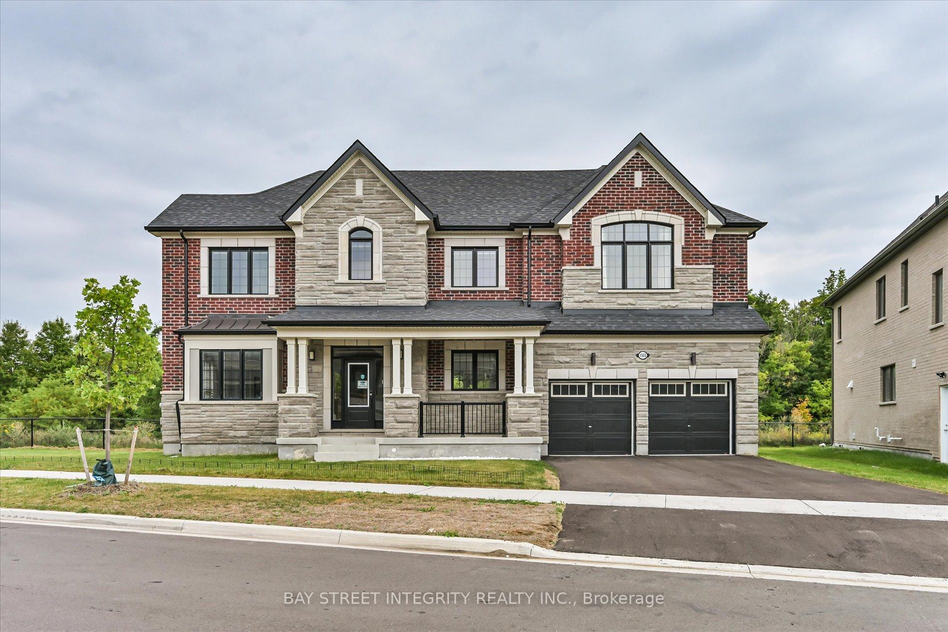 Front of 1553 Honey Locust Place