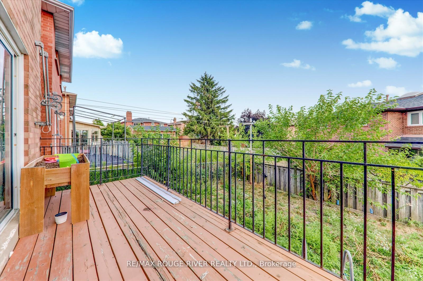 Photo 41 of 23 Jackman Crescent, Vaughan, West Woodbridge — HOMEH