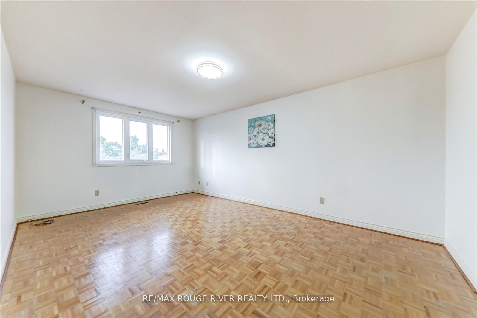 Photo 21 of 23 Jackman Crescent, Vaughan, West Woodbridge — HOMEH