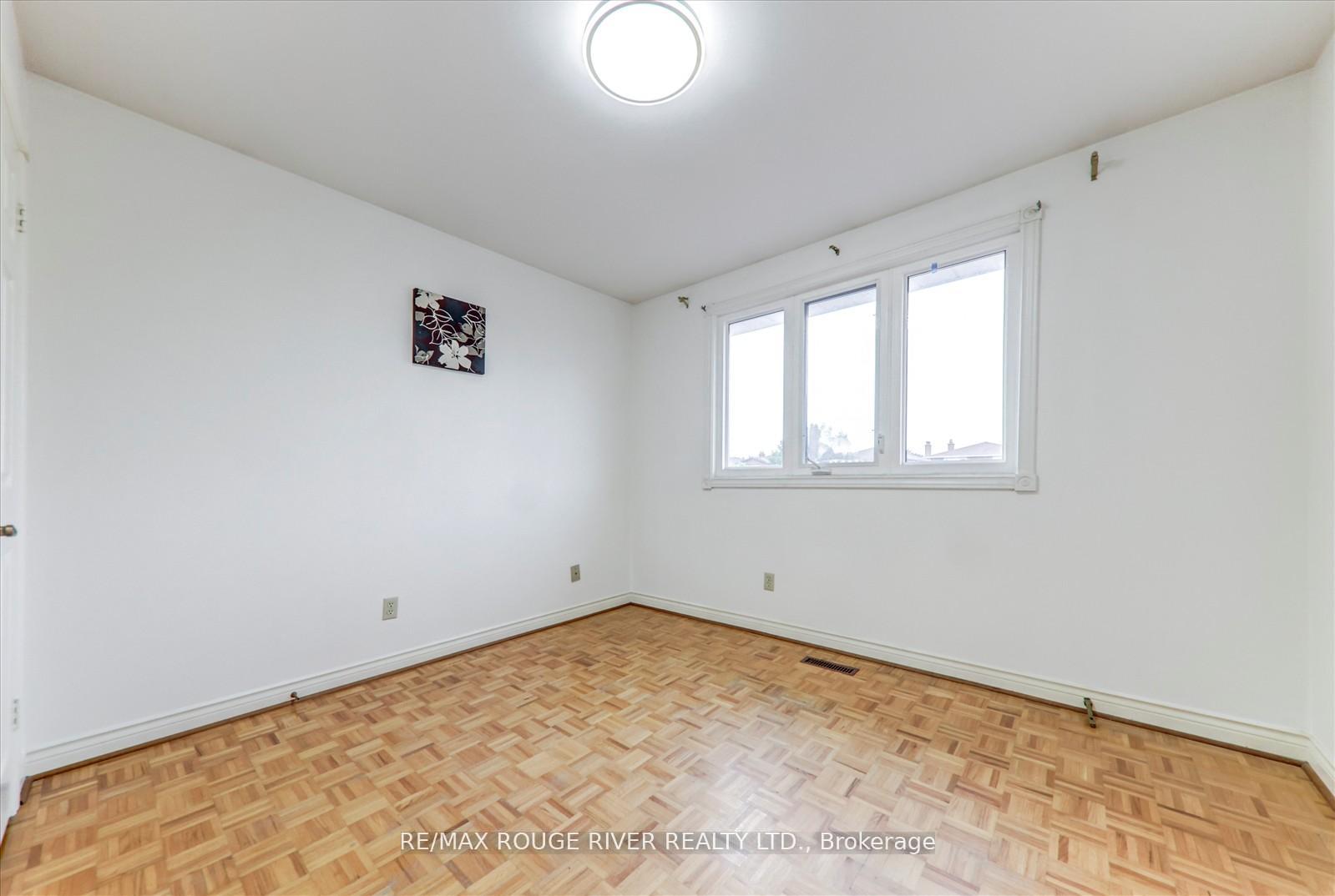 Photo 25 of 23 Jackman Crescent, Vaughan, West Woodbridge — HOMEH