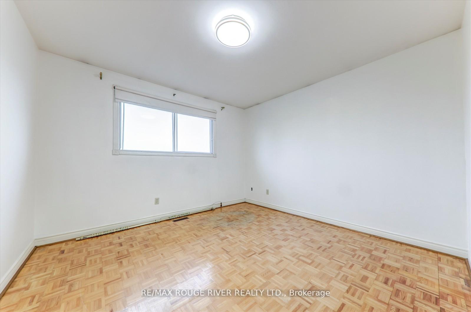 Photo 47 of 23 Jackman Crescent, Vaughan, West Woodbridge — HOMEH