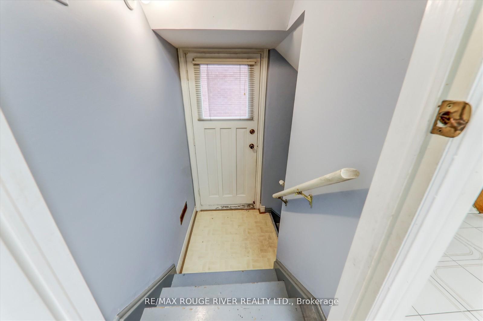 Photo 19 of 23 Jackman Crescent, Vaughan, West Woodbridge — HOMEH