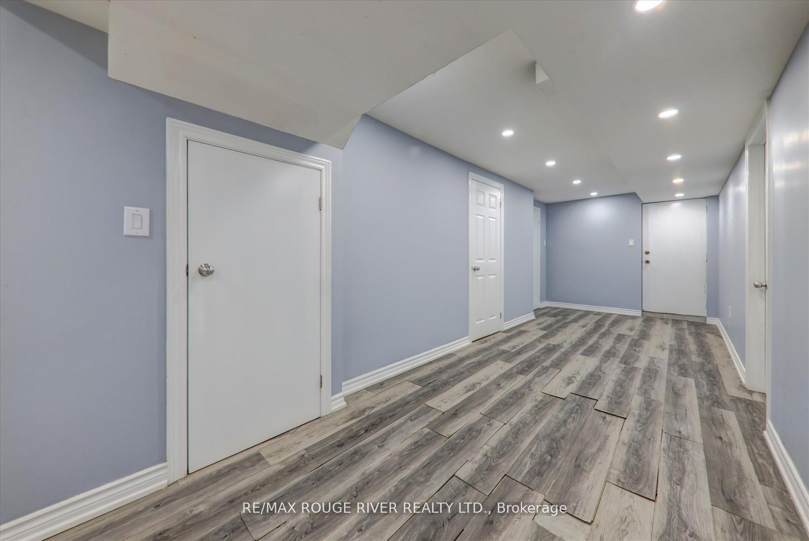 Photo 20 of 23 Jackman Crescent, Vaughan, West Woodbridge — HOMEH