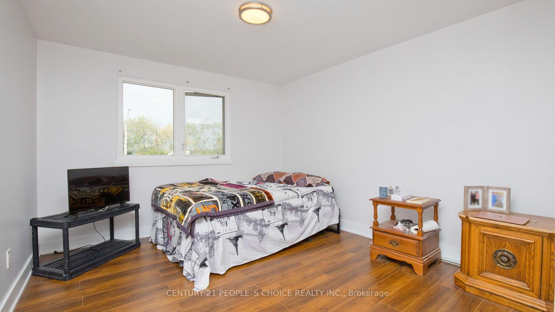 Photo 41 of 82 Davenport Crescent, Brampton, Southgate — HOMEH