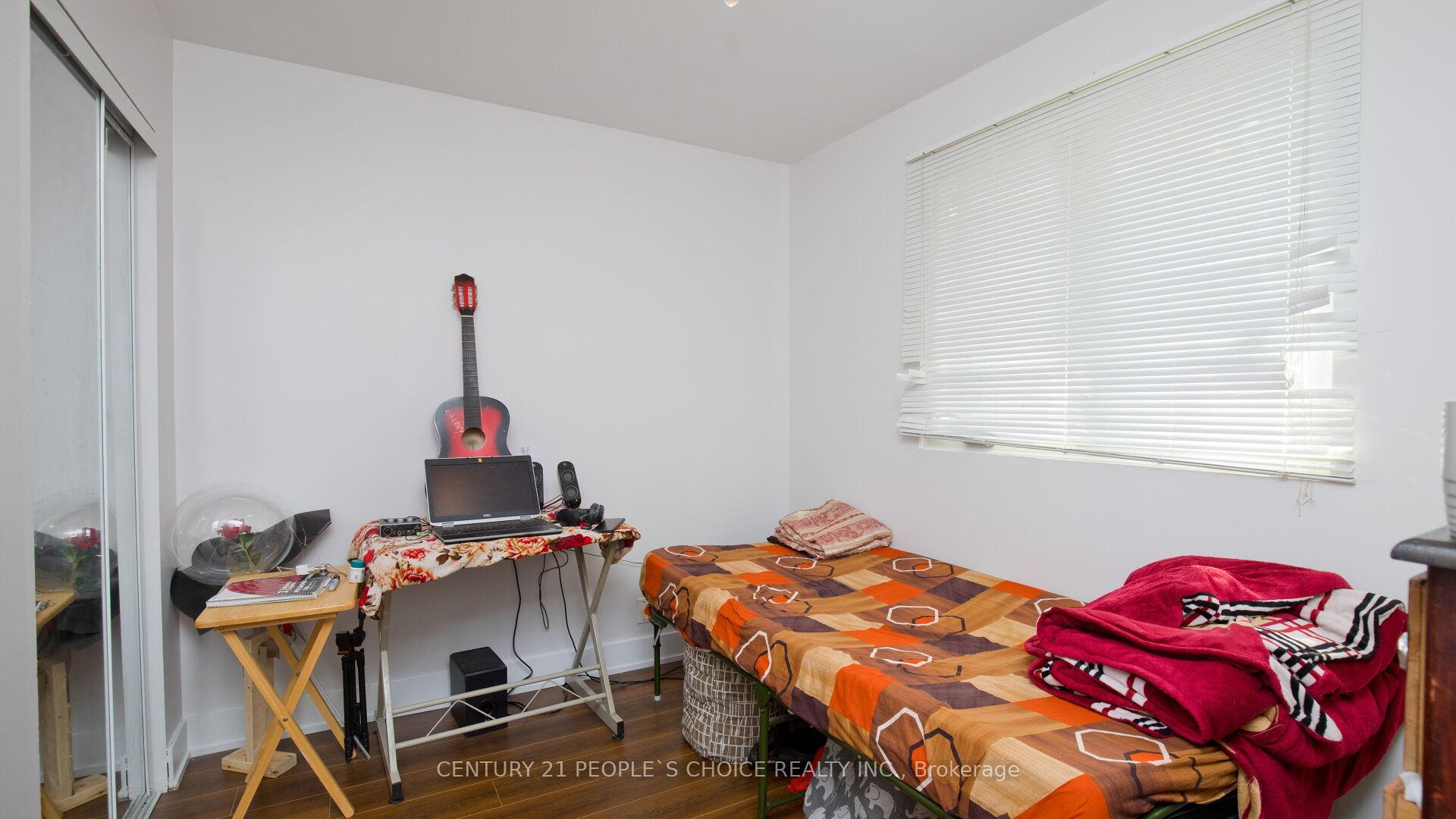 Photo 27 of 82 Davenport Crescent, Brampton, Southgate — HOMEH