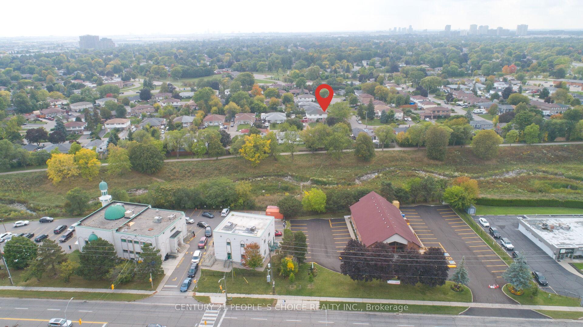 Photo 33 of 82 Davenport Crescent, Brampton, Southgate — HOMEH