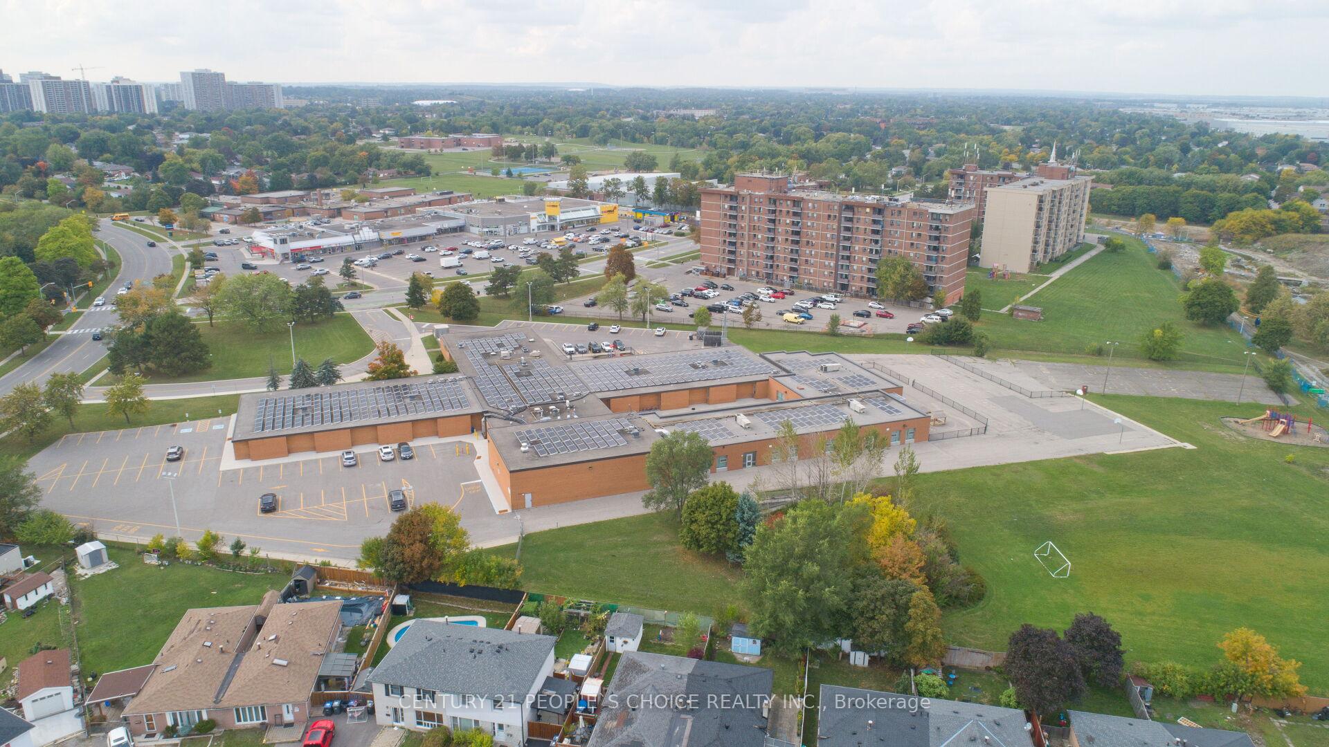 Photo 48 of 82 Davenport Crescent, Brampton, Southgate — HOMEH