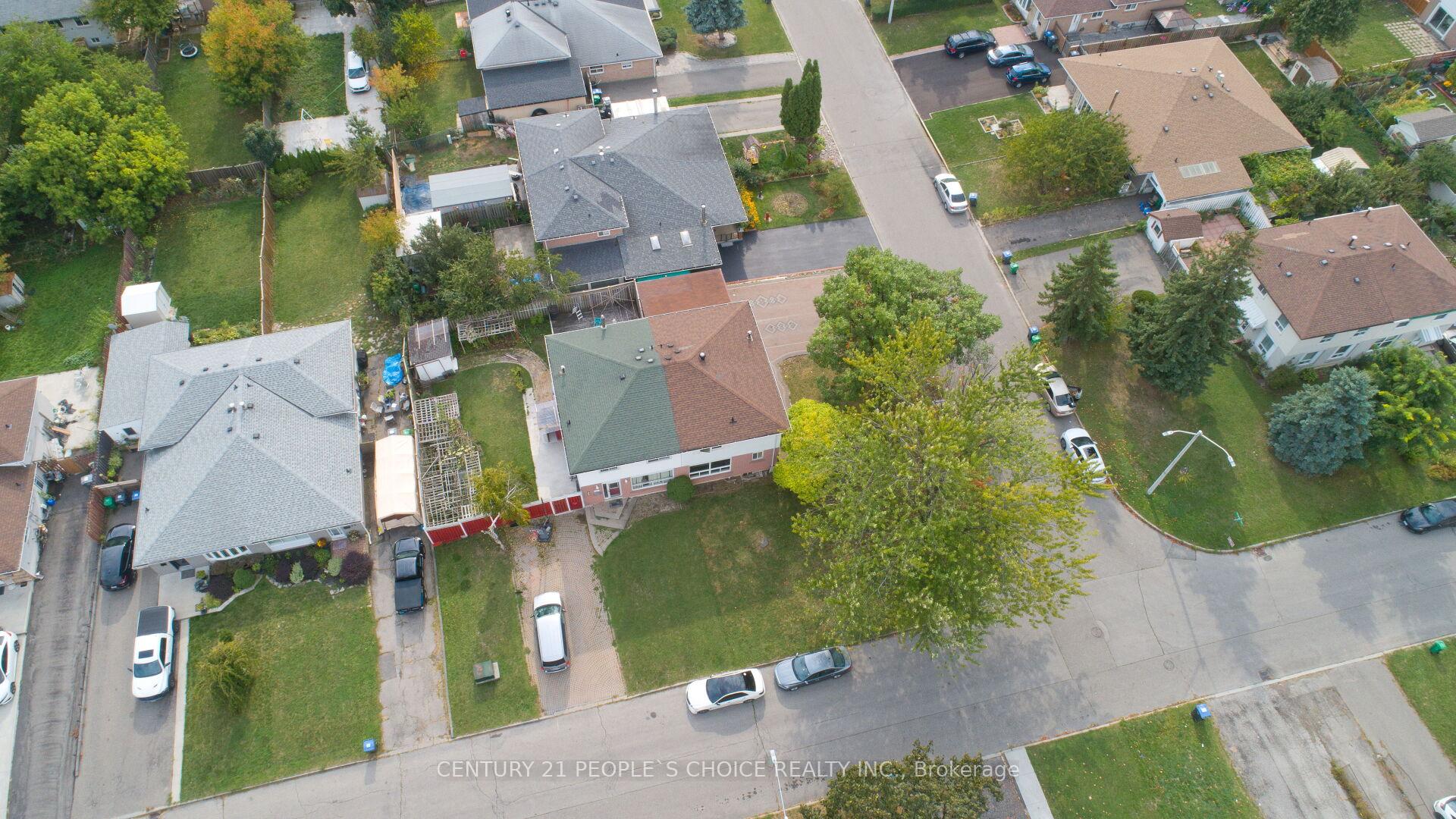 Photo 46 of 82 Davenport Crescent, Brampton, Southgate — HOMEH