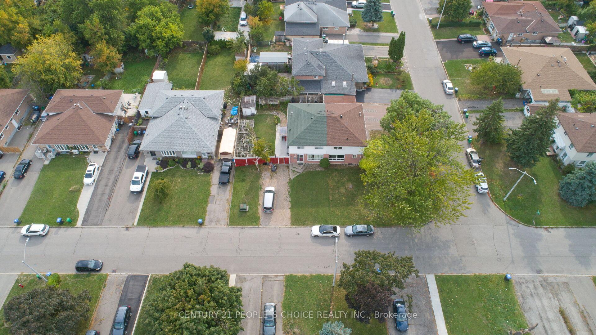Photo 49 of 82 Davenport Crescent, Brampton, Southgate — HOMEH