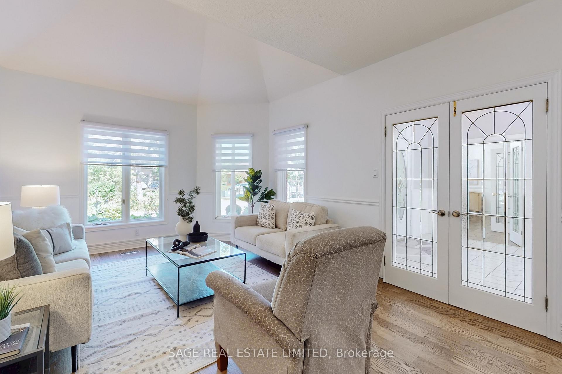 Photo 45 of 91 Twyn Rivers Drive, Pickering, Rougemount — HOMEH