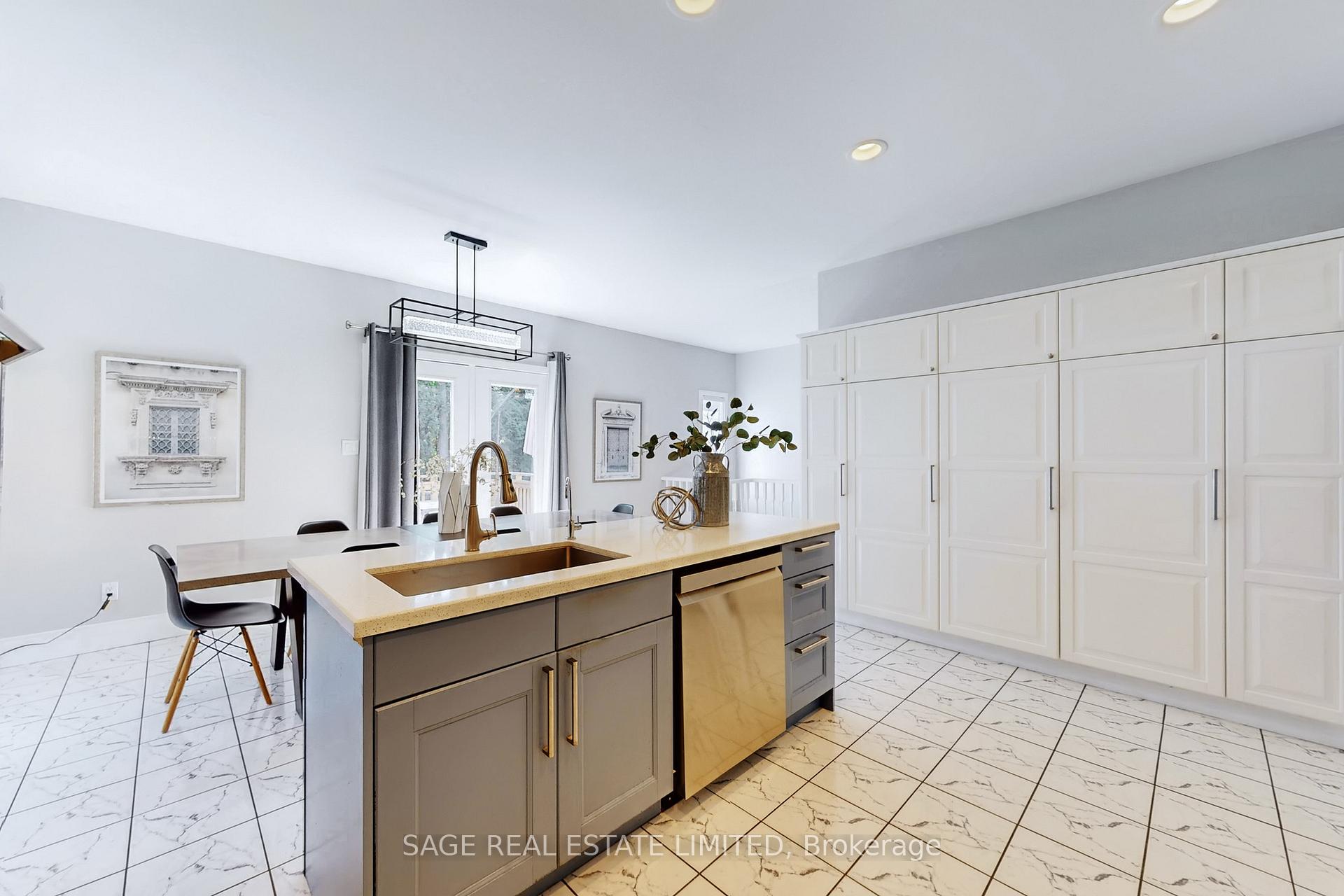 Photo 20 of 91 Twyn Rivers Drive, Pickering, Rougemount — HOMEH