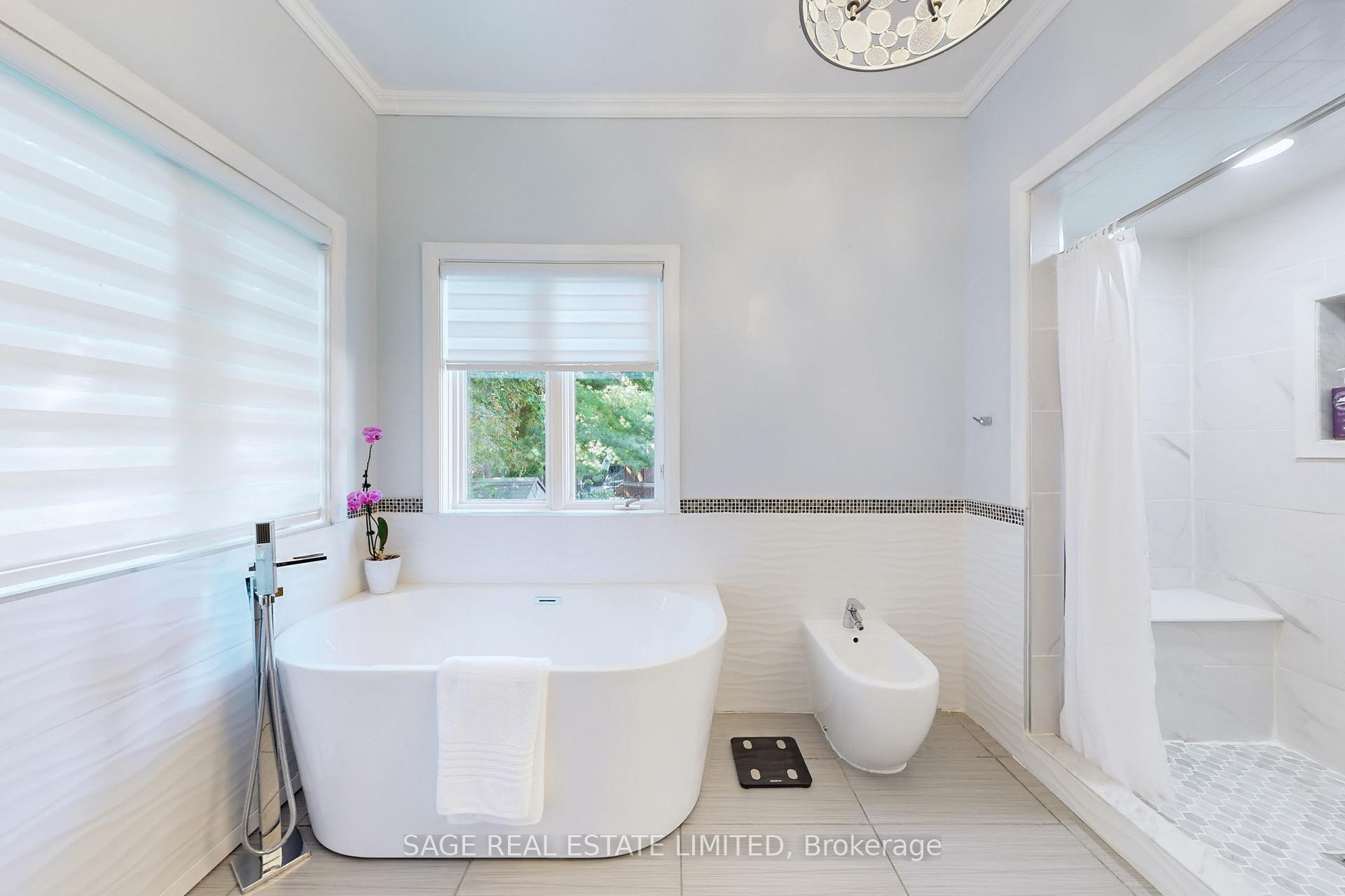 Photo 22 of 91 Twyn Rivers Drive, Pickering, Rougemount — HOMEH