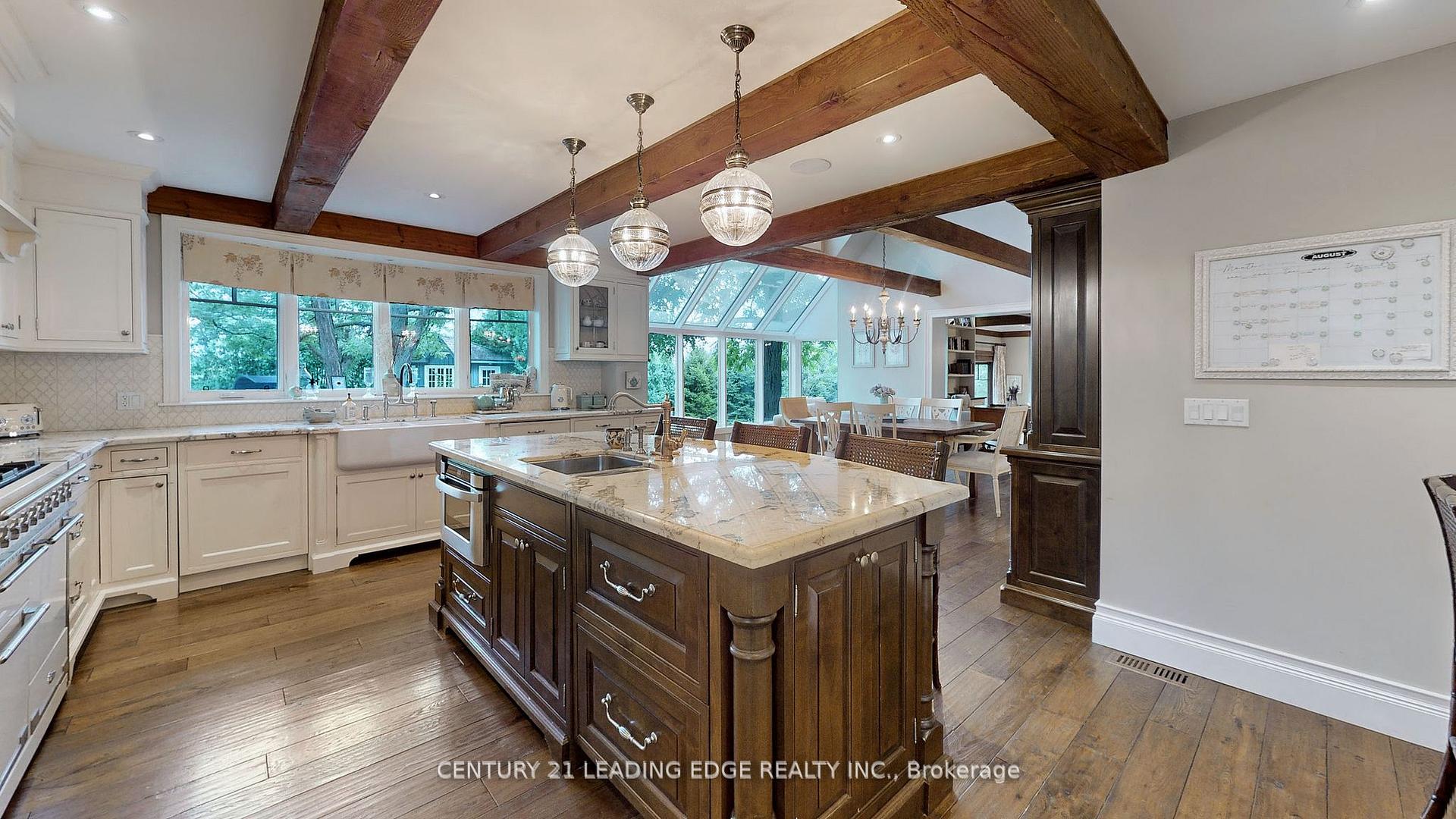 Photo 5 of 23 Walnut Glen Place, Markham, Devil's Elbow — HOMEH