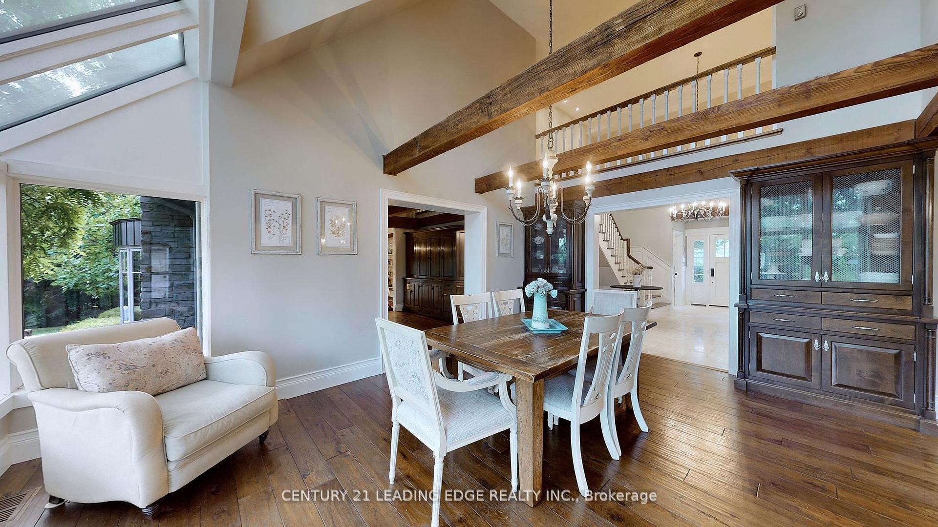 Photo 8 of 23 Walnut Glen Place, Markham, Devil's Elbow — HOMEH