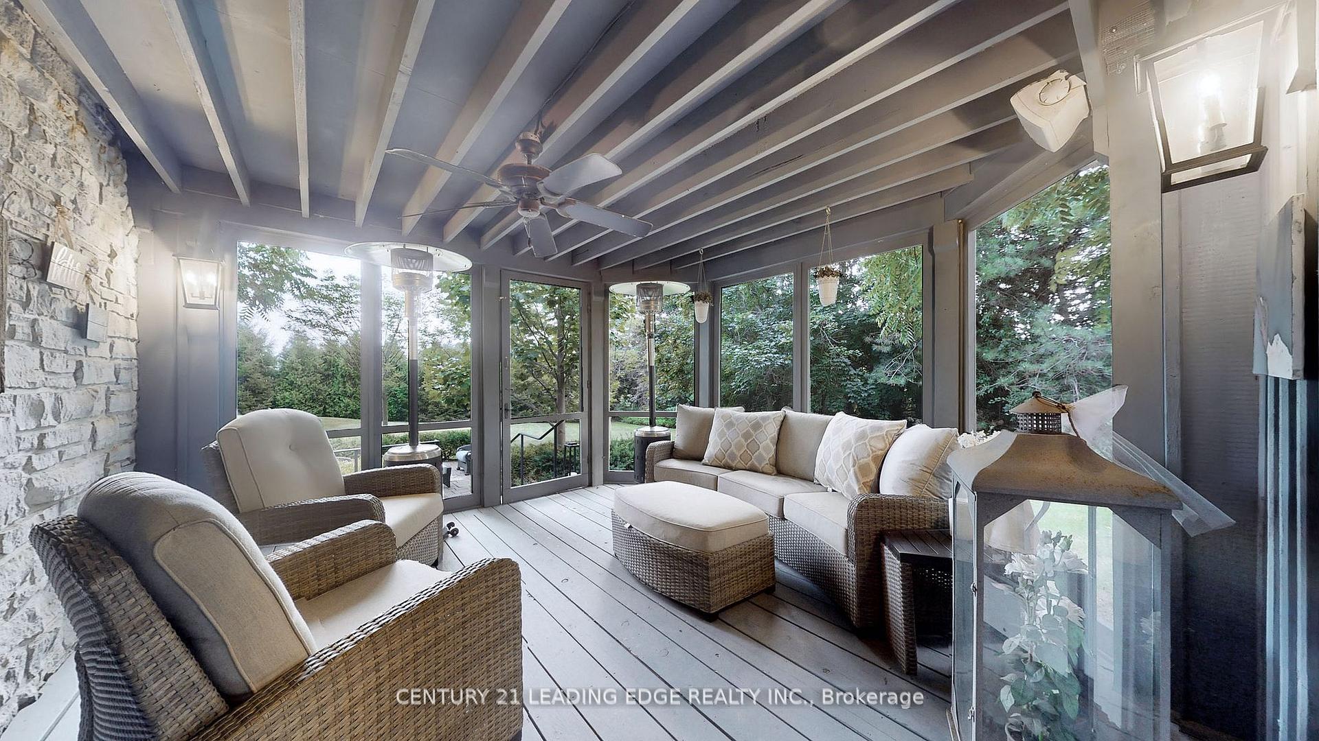Photo 14 of 23 Walnut Glen Place, Markham, Devil's Elbow — HOMEH