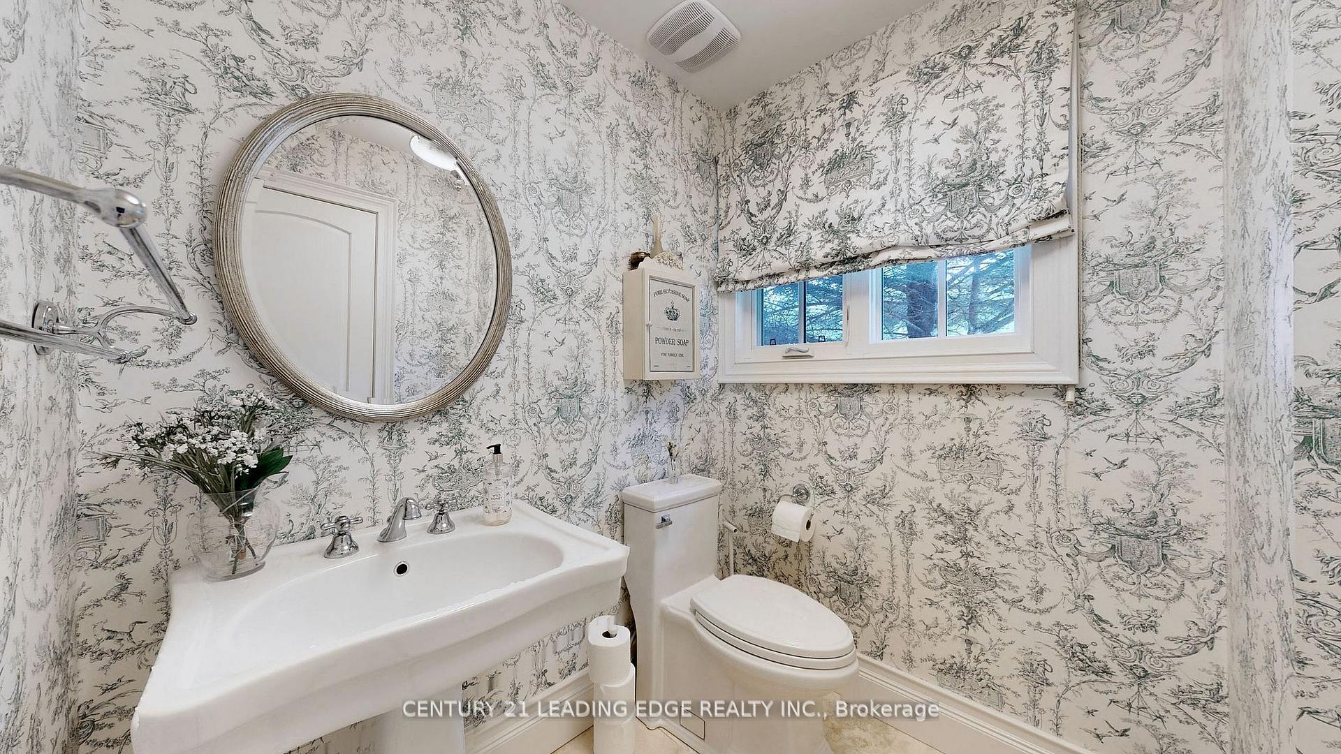 Photo 19 of 23 Walnut Glen Place, Markham, Devil's Elbow — HOMEH