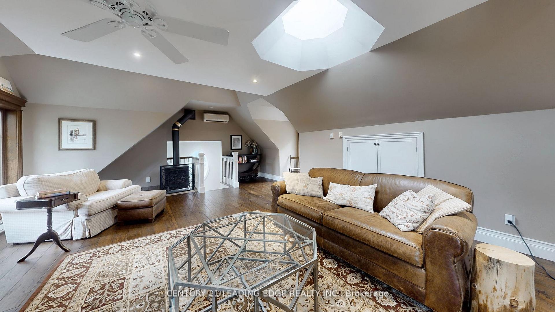 Photo 38 of 23 Walnut Glen Place, Markham, Devil's Elbow — HOMEH