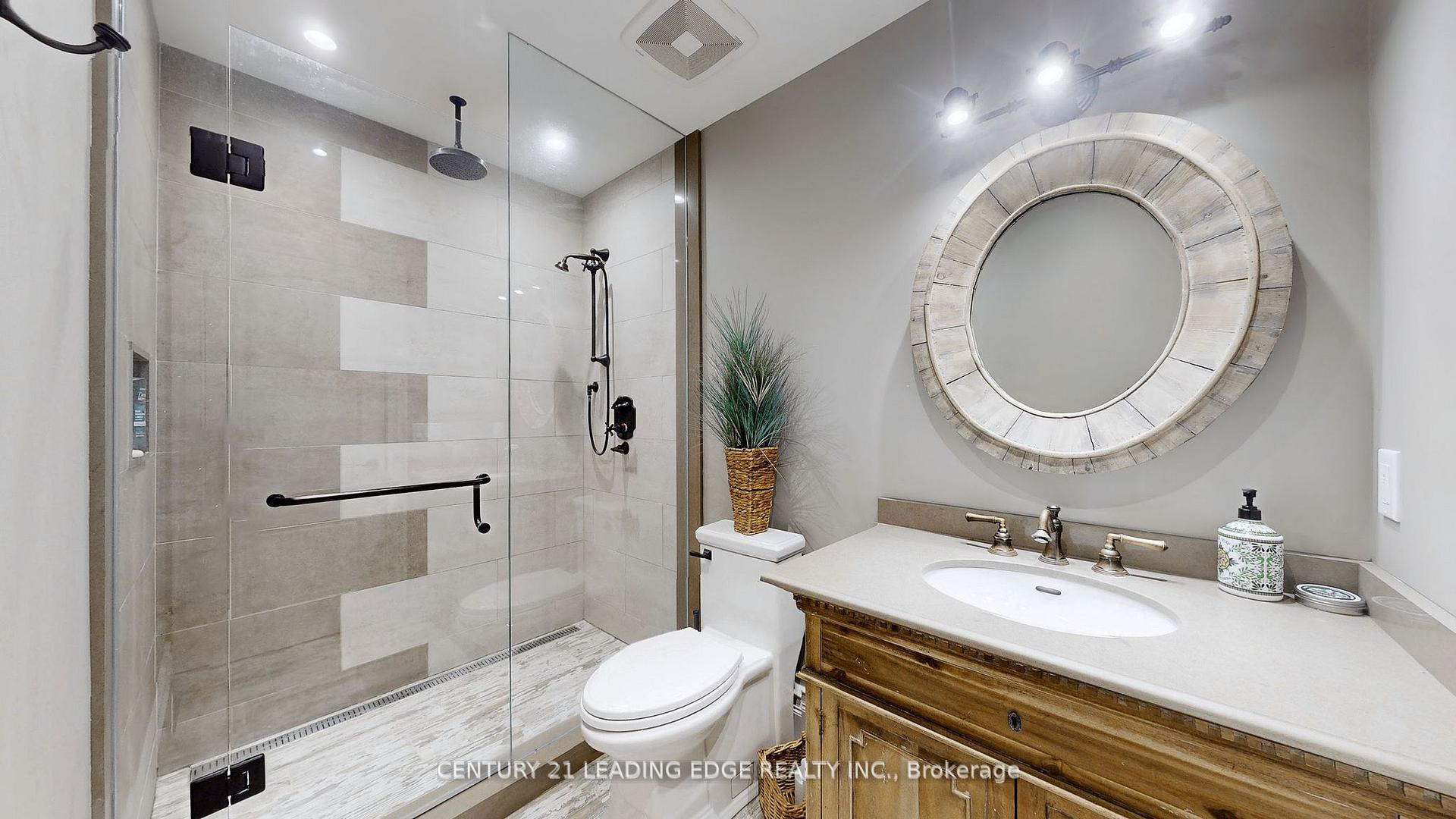Photo 28 of 23 Walnut Glen Place, Markham, Devil's Elbow — HOMEH