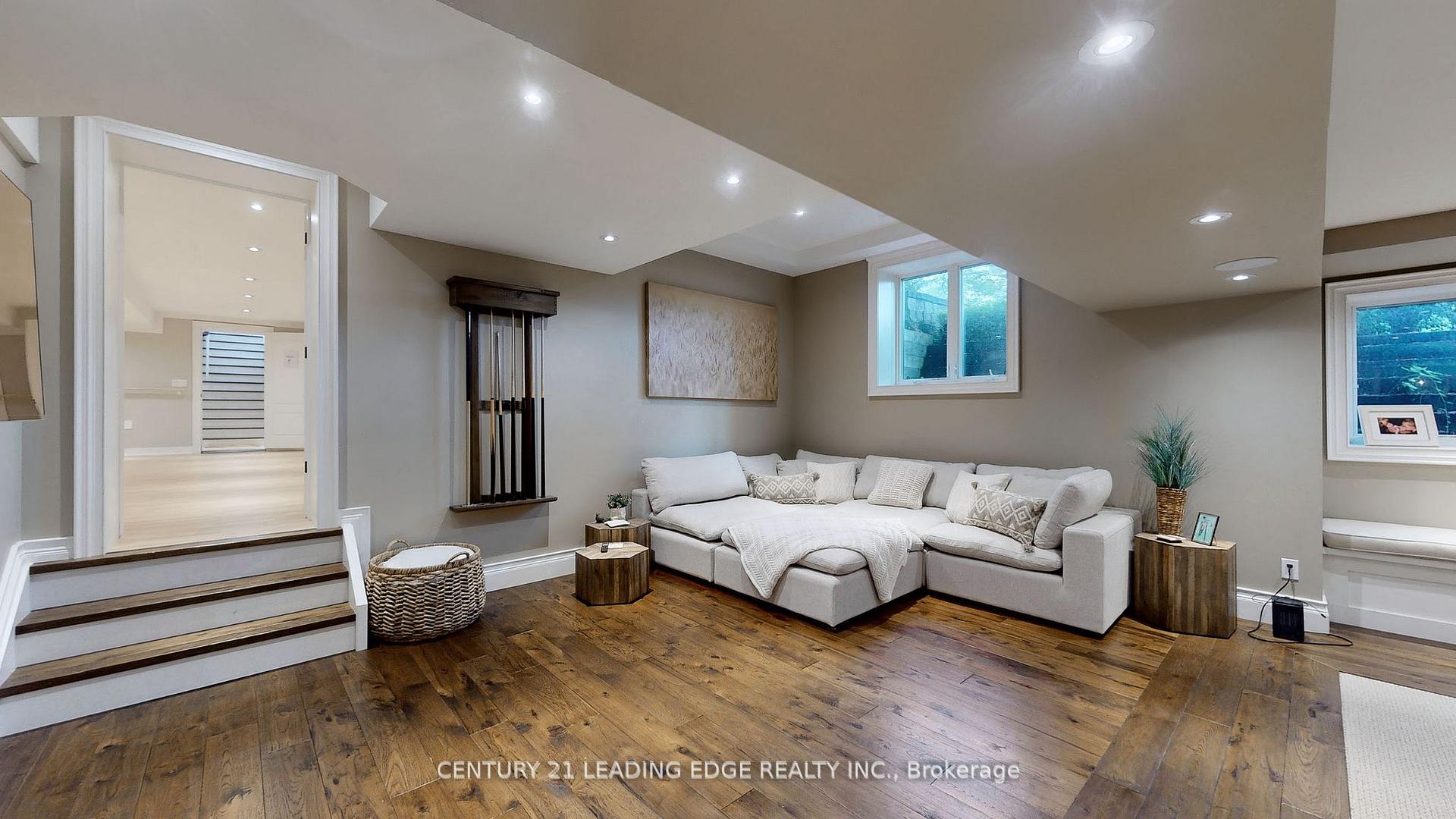 Photo 34 of 23 Walnut Glen Place, Markham, Devil's Elbow — HOMEH