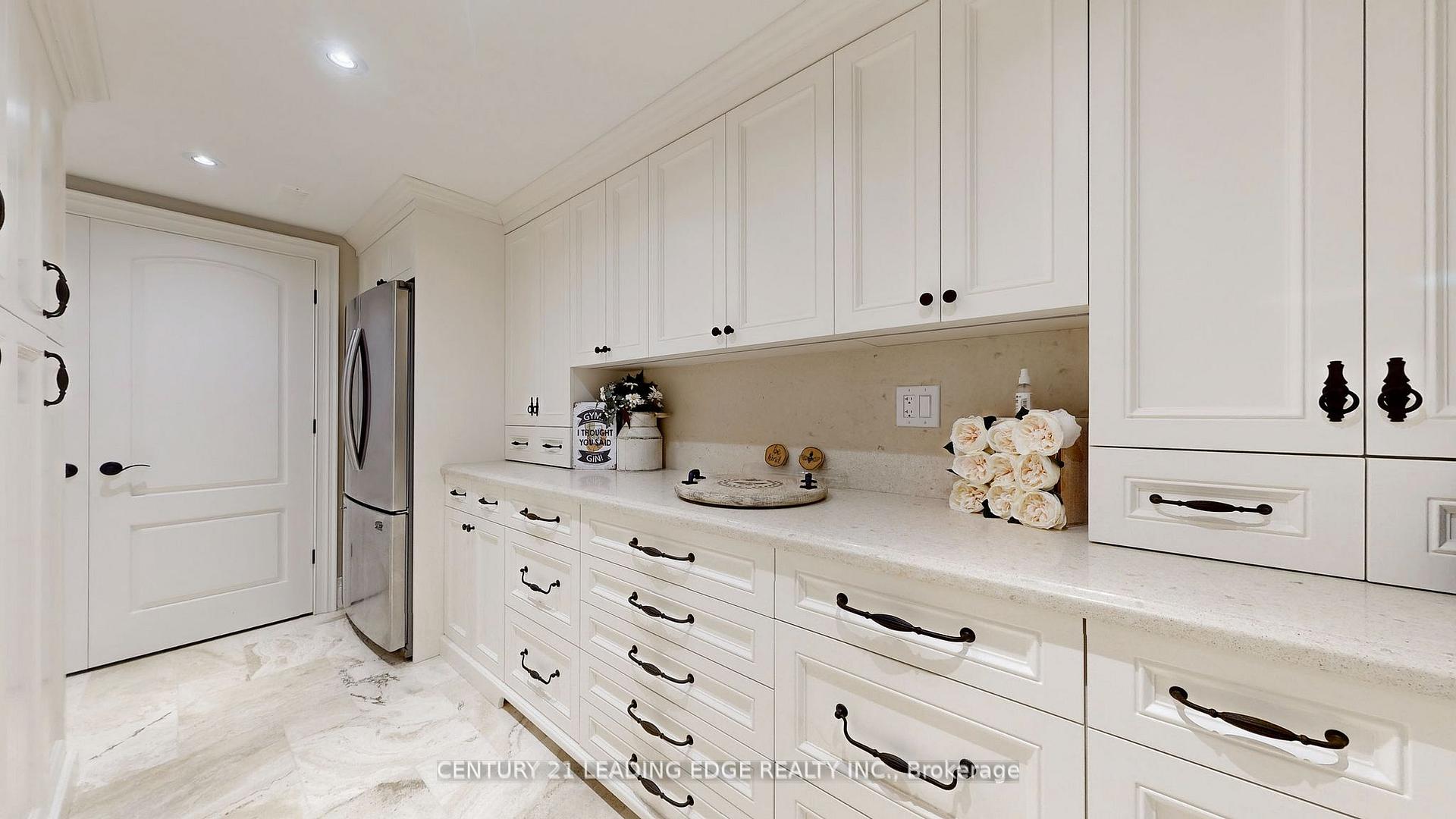 Photo 33 of 23 Walnut Glen Place, Markham, Devil's Elbow — HOMEH