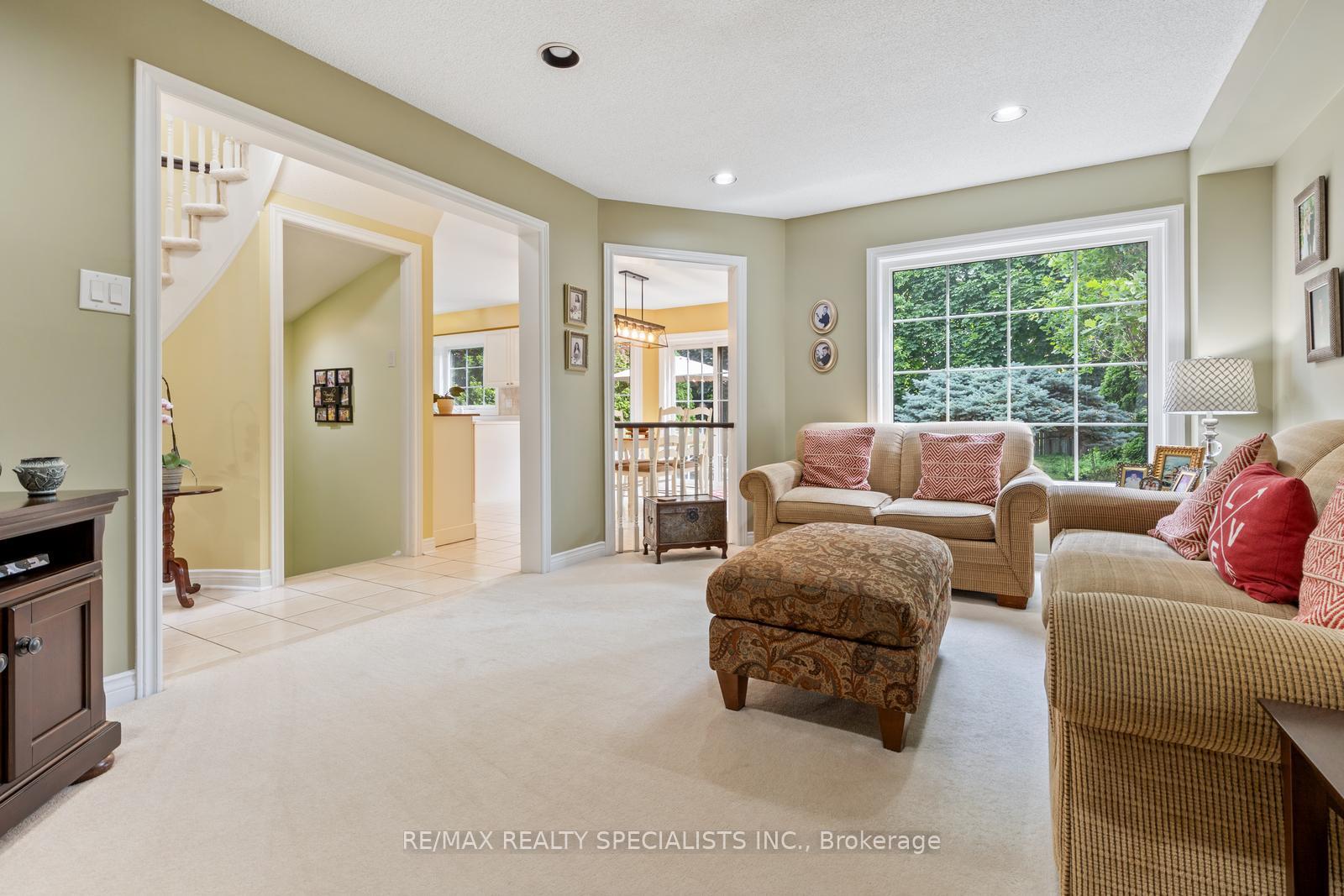 Photo 7 of 6847 Summer Heights Drive, Mississauga, Lisgar — HOMEH