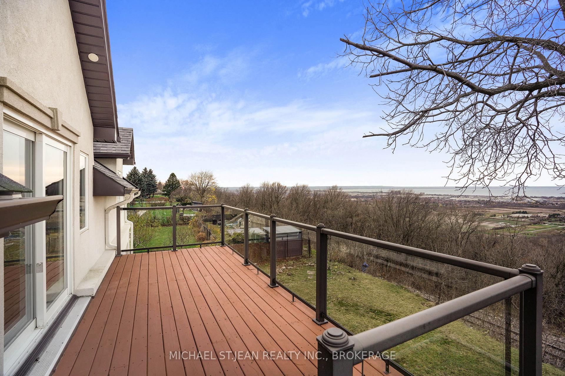 Photo 29 of 827 Ridge Road, Hamilton, Stoney Creek — HOMEH
