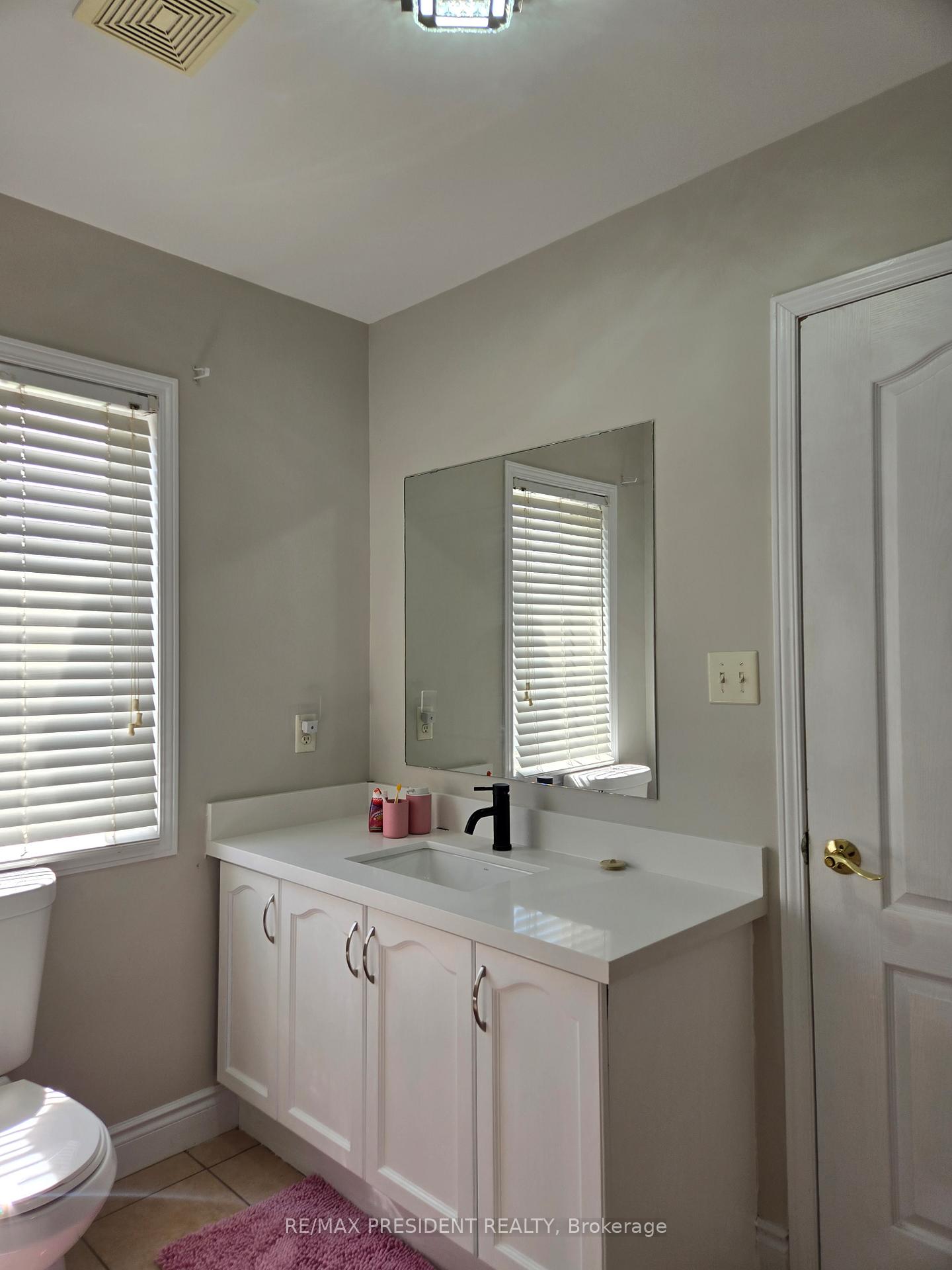 Photo 4 of 67 Maple Valley Street, Brampton, Bram East — HOMEH