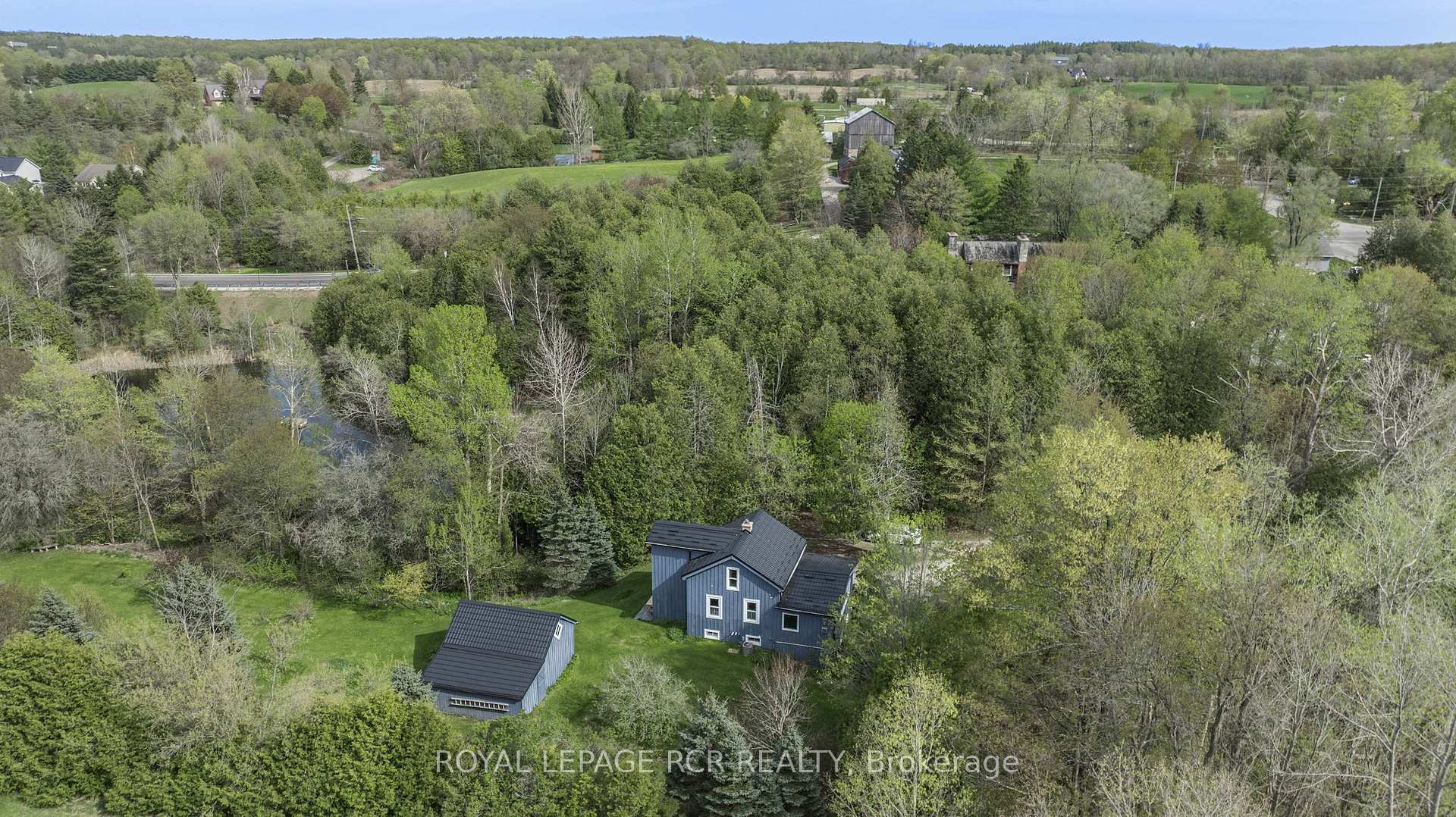 Photo 2 of 17329 Shaws Creek Road, Caledon, Rural Caledon — HOMEH