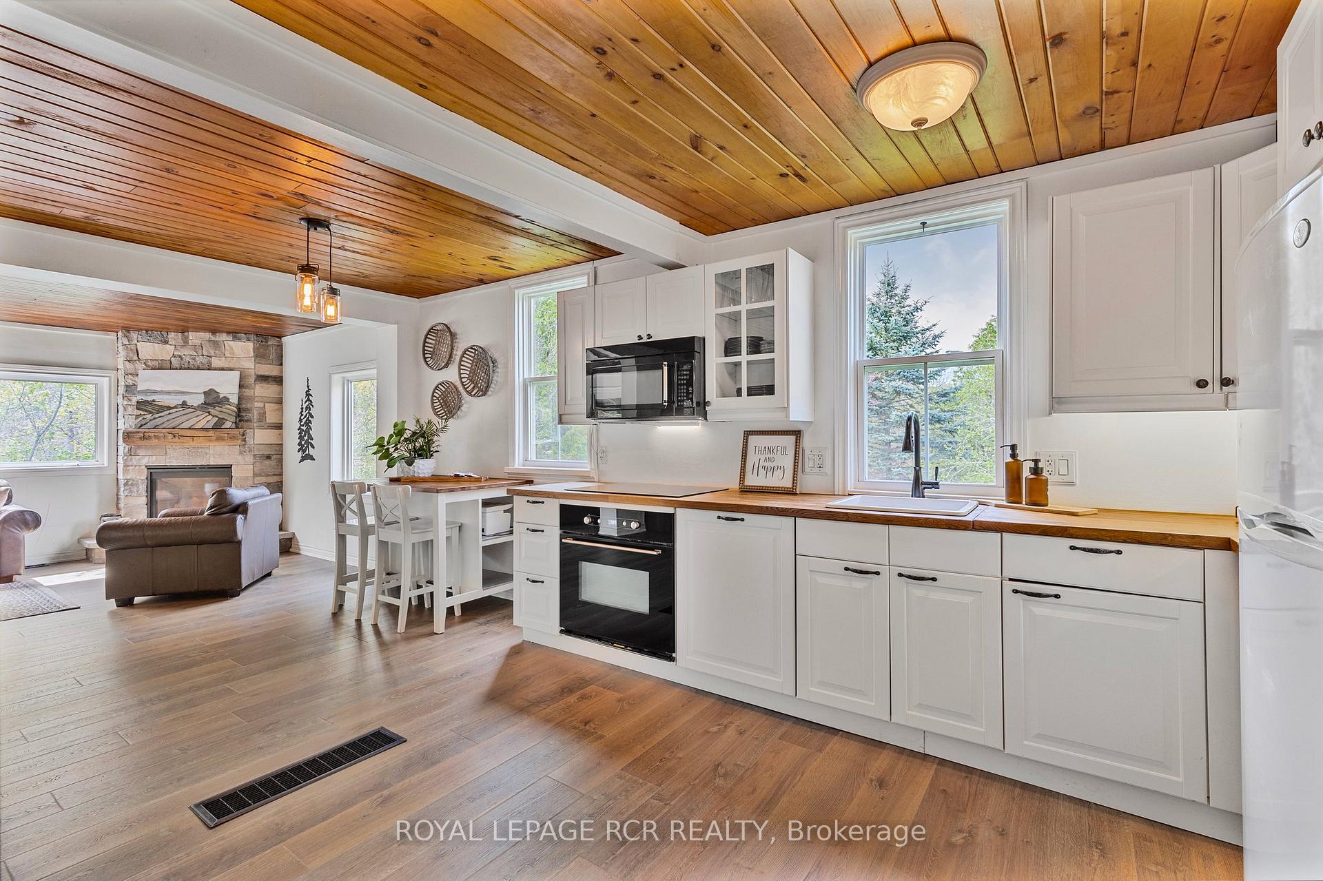 Photo 16 of 17329 Shaws Creek Road, Caledon, Rural Caledon — HOMEH