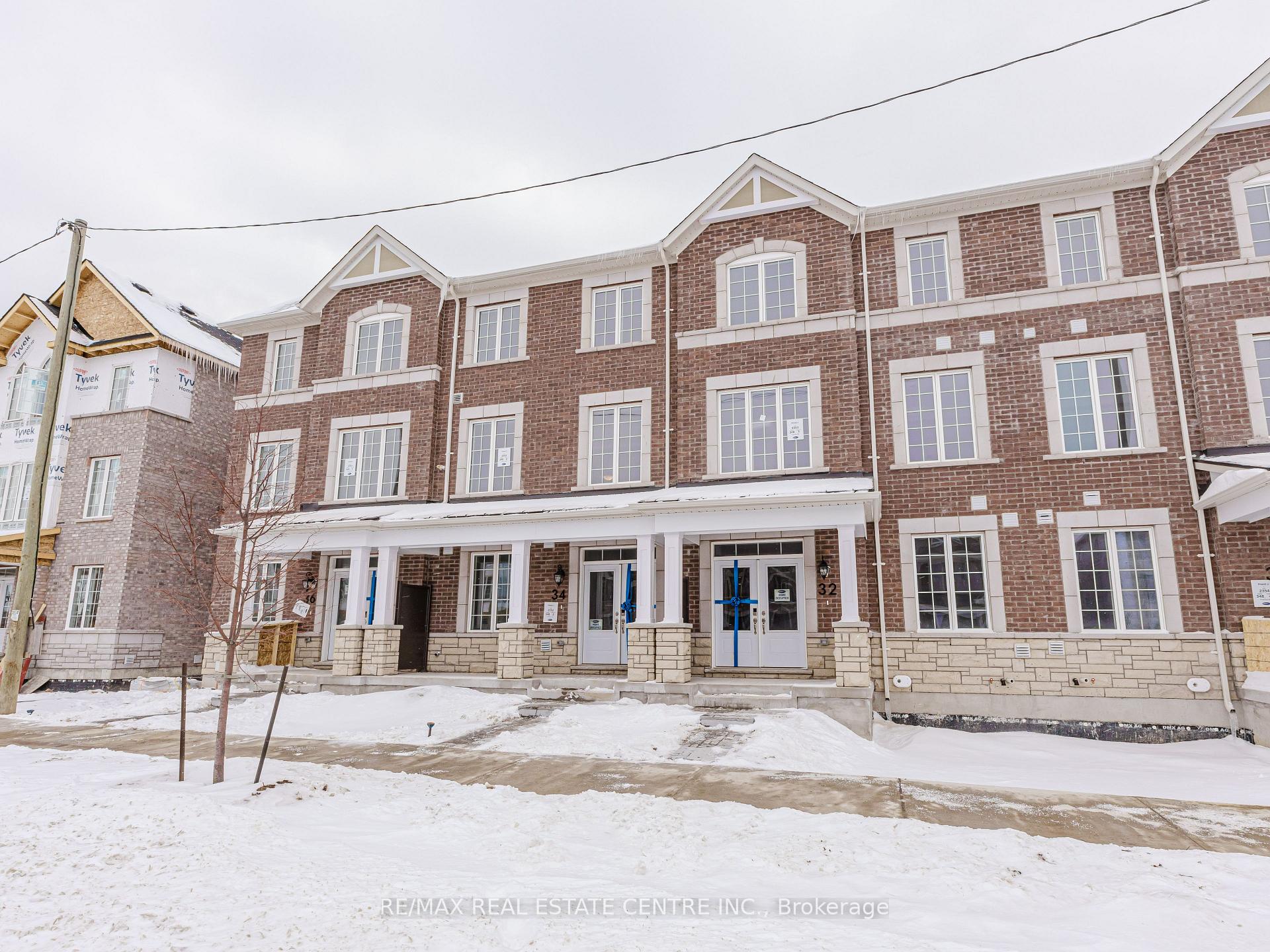 Front of 34 Bellasera Way