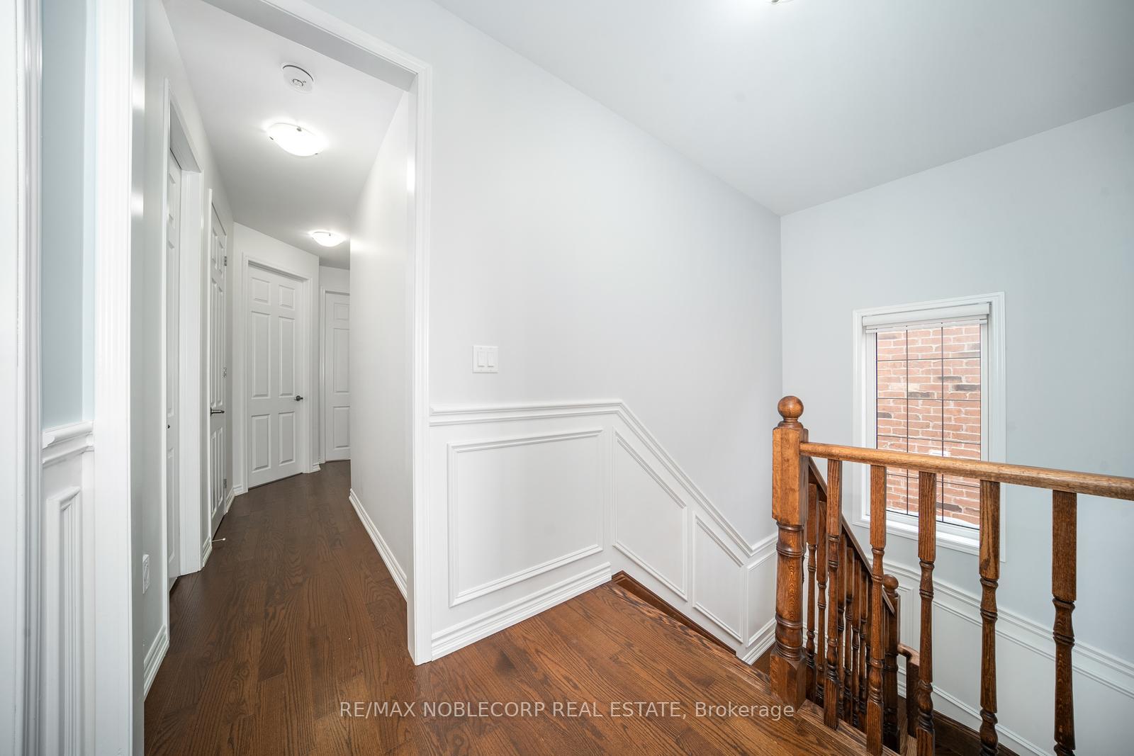 Photo 7 of 57 Mc Michael Avenue, Vaughan, Kleinburg — HOMEH