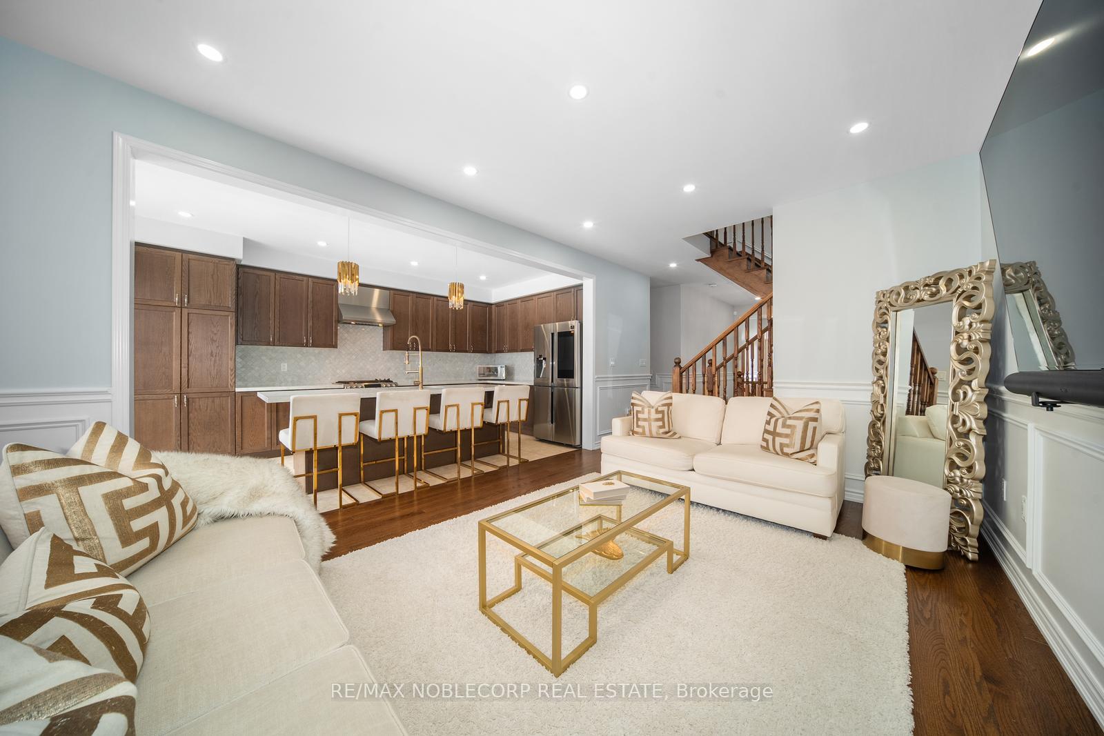 Photo 24 of 57 Mc Michael Avenue, Vaughan, Kleinburg — HOMEH