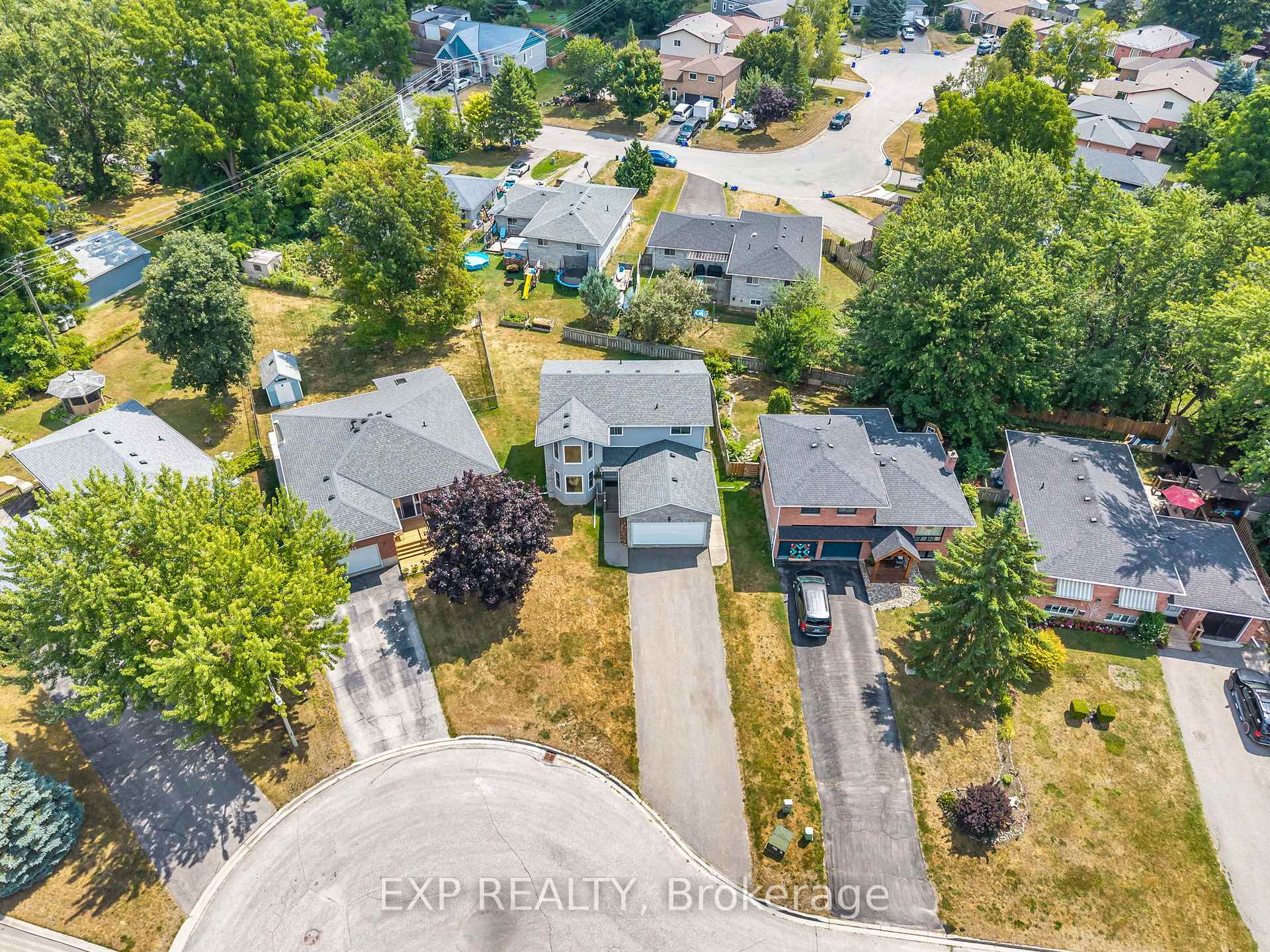 Photo 5 of 11 Justin Court, Georgina, Sutton & Jackson's Point — HOMEH
