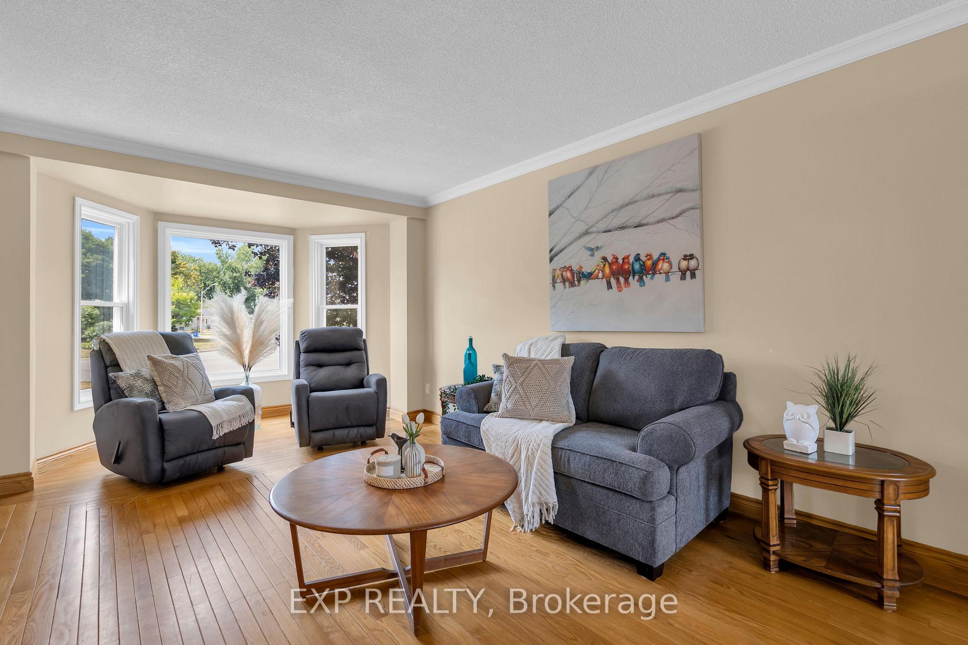 Photo 14 of 11 Justin Court, Georgina, Sutton & Jackson's Point — HOMEH