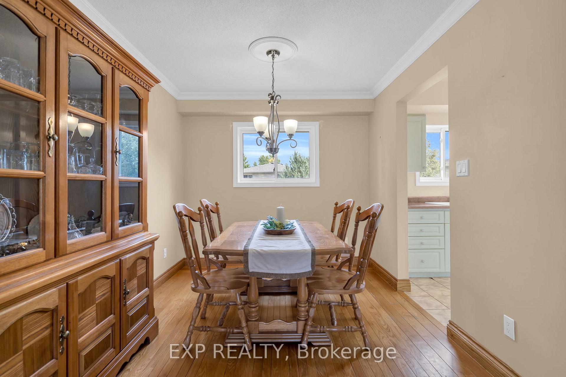 Photo 18 of 11 Justin Court, Georgina, Sutton & Jackson's Point — HOMEH