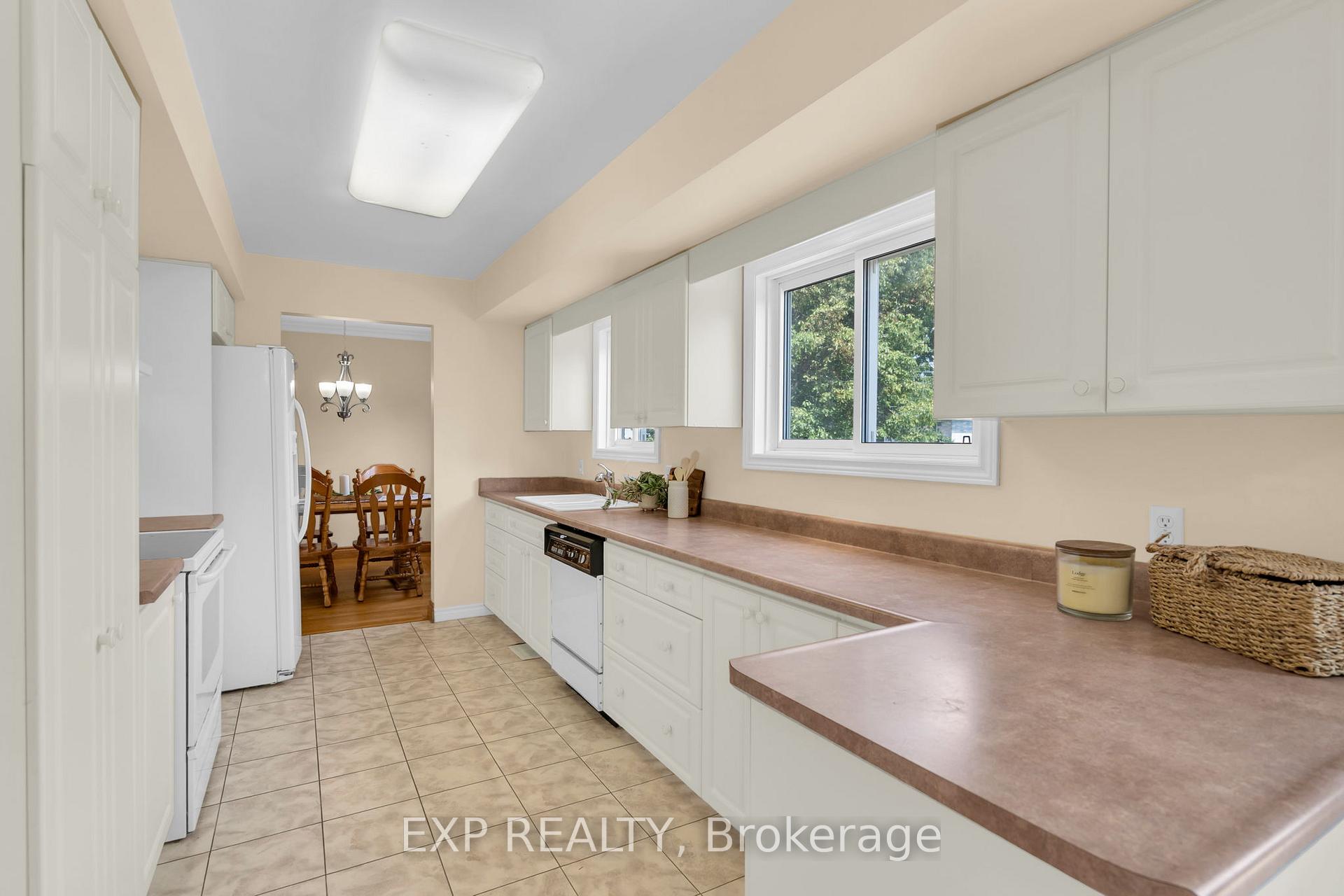 Photo 19 of 11 Justin Court, Georgina, Sutton & Jackson's Point — HOMEH